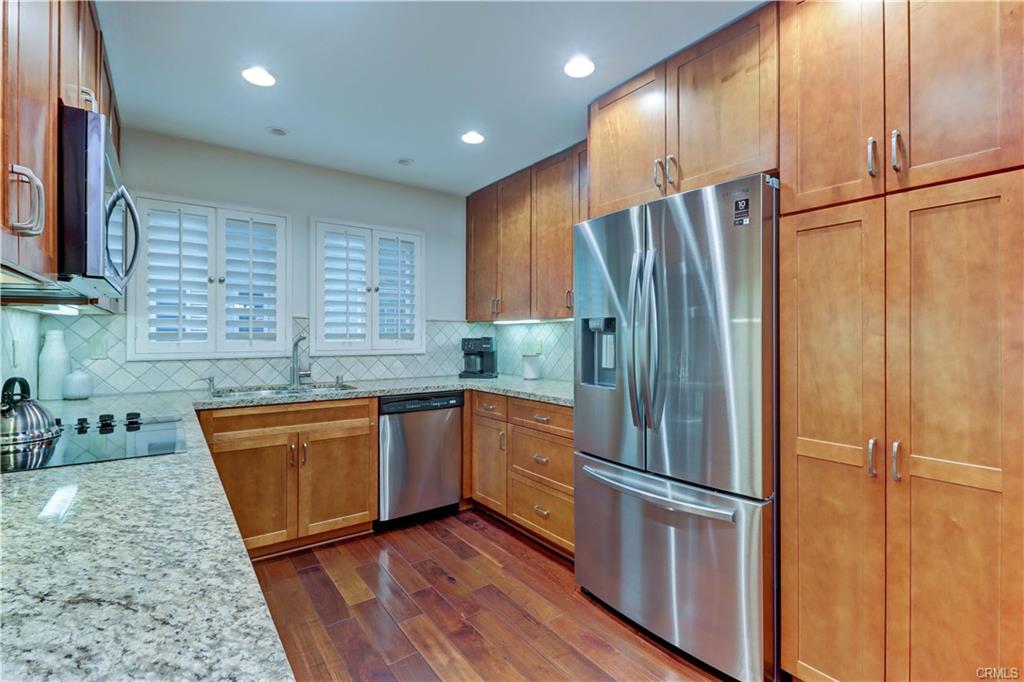 Laguna Woods, California, 92637, United States, 2 Bedrooms Bedrooms, ,1 BathroomBathrooms,Residential,For Sale,1943629