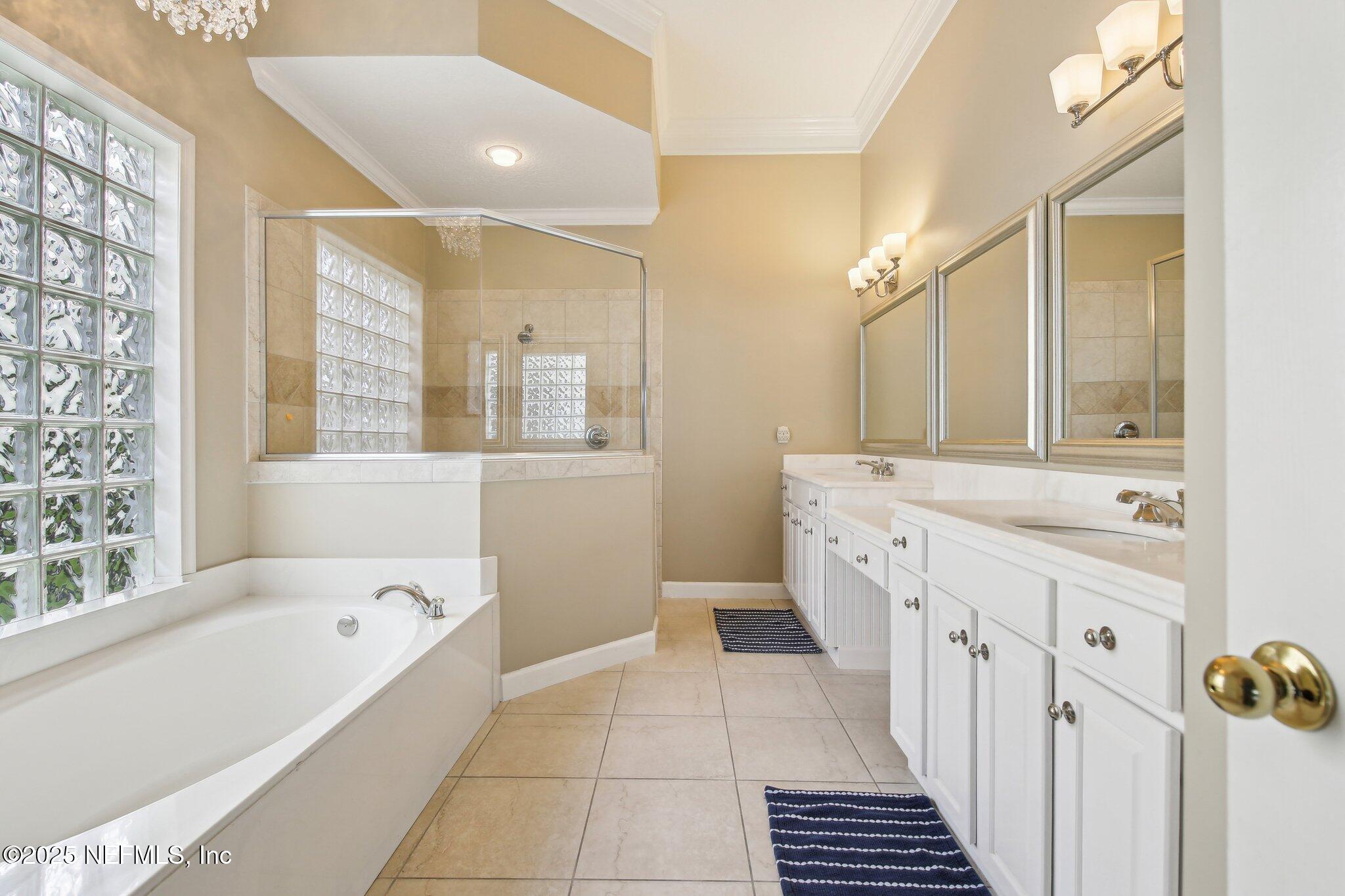 Middleburg, Florida, 32068, United States, 5 Bedrooms Bedrooms, ,4 BathroomsBathrooms,Residential,For Sale,1826472