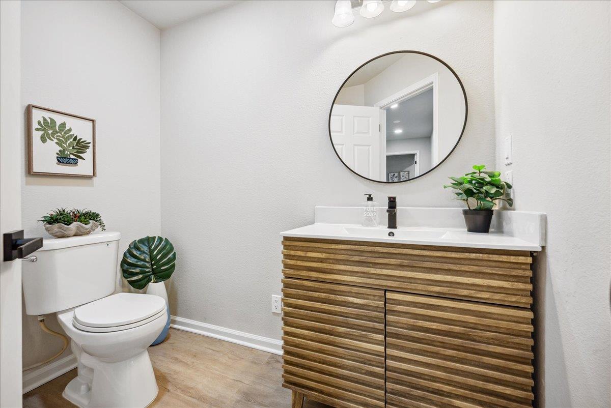 Grass Valley, California, 95949, United States, 4 Bedrooms Bedrooms, ,3 BathroomsBathrooms,Residential,For Sale,1976172