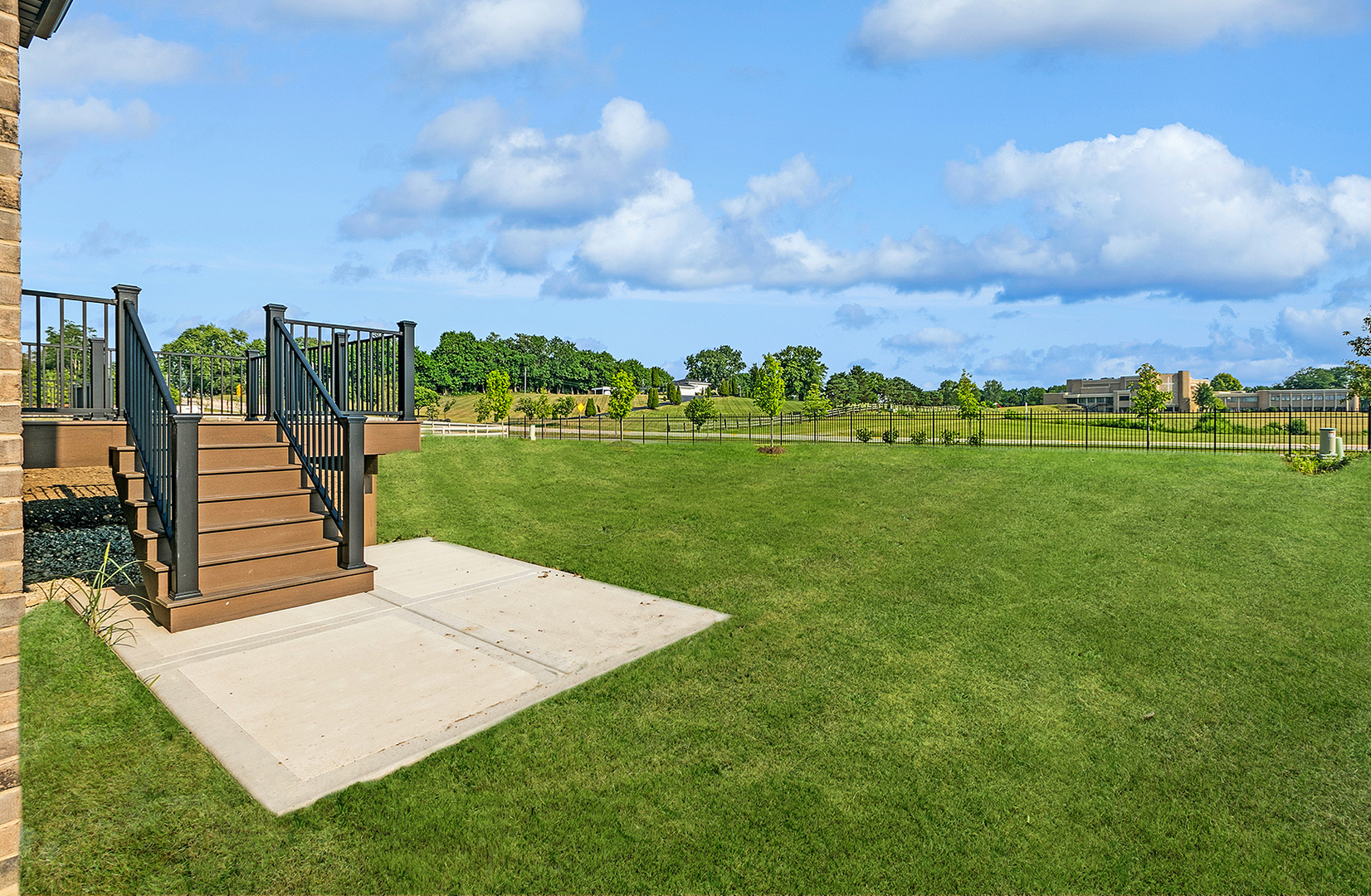 Orland Park, Illinois, 60467, United States, 2 Bedrooms Bedrooms, ,2 BathroomsBathrooms,Residential,For Sale,1921917