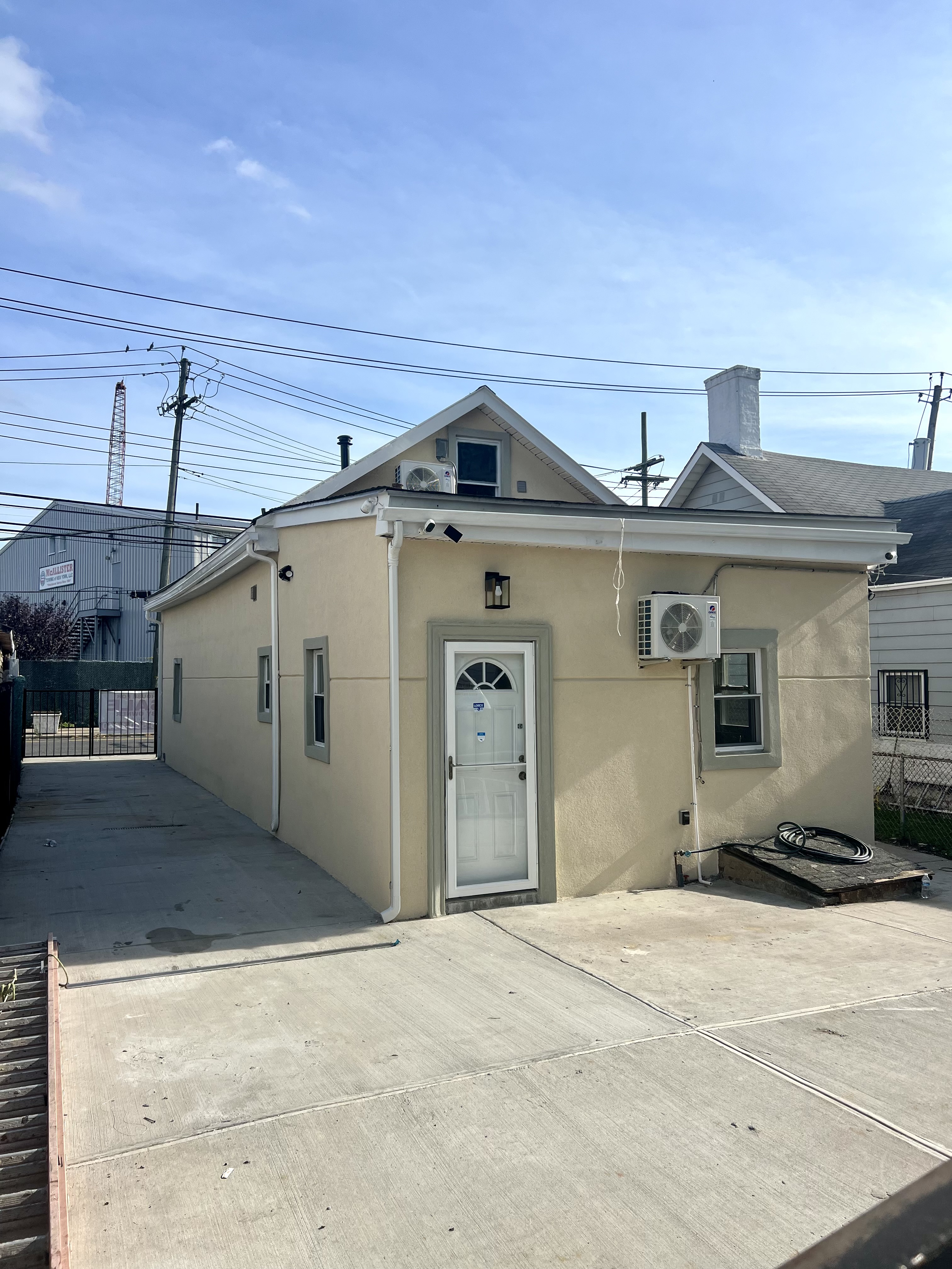 Staten Island, New York, 10303, United States, 2 Bedrooms Bedrooms, ,1 BathroomBathrooms,Residential,For Sale,1977453