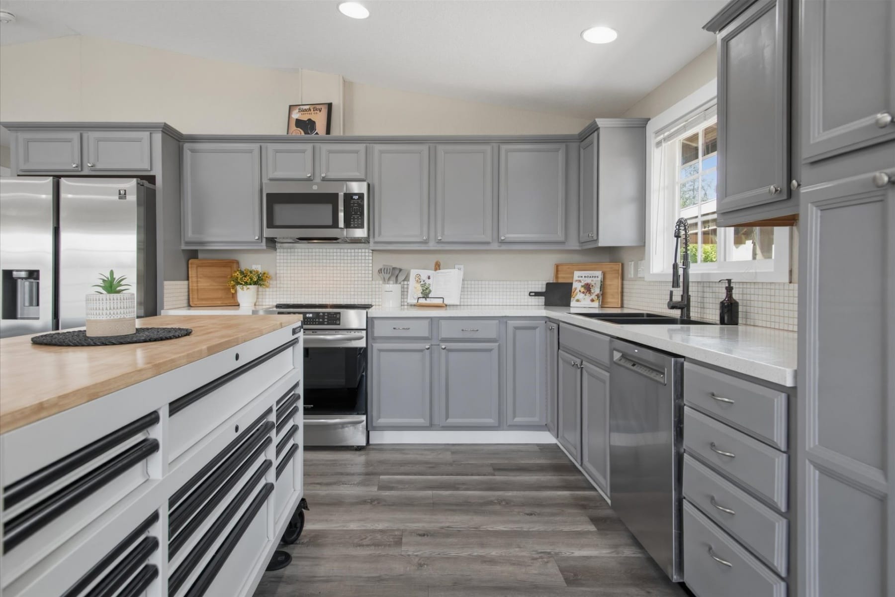  1517 N LOCUST ST Canby, OR 97013 - 物件實景