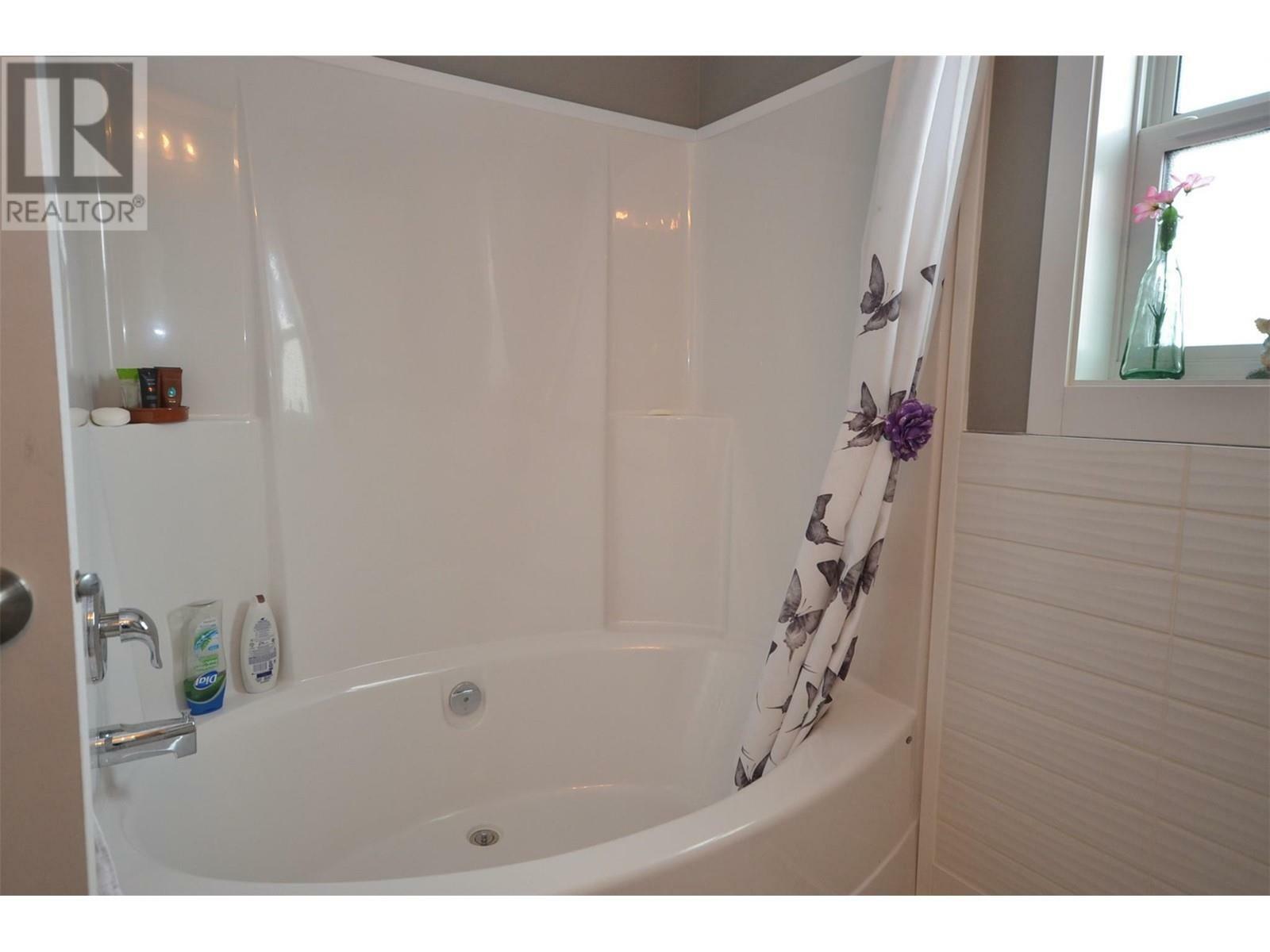VERNON, British Columbia, V1H 1R8, CA, 2 Bedrooms Bedrooms, ,2 BathroomsBathrooms,Residential,For Sale,1837064