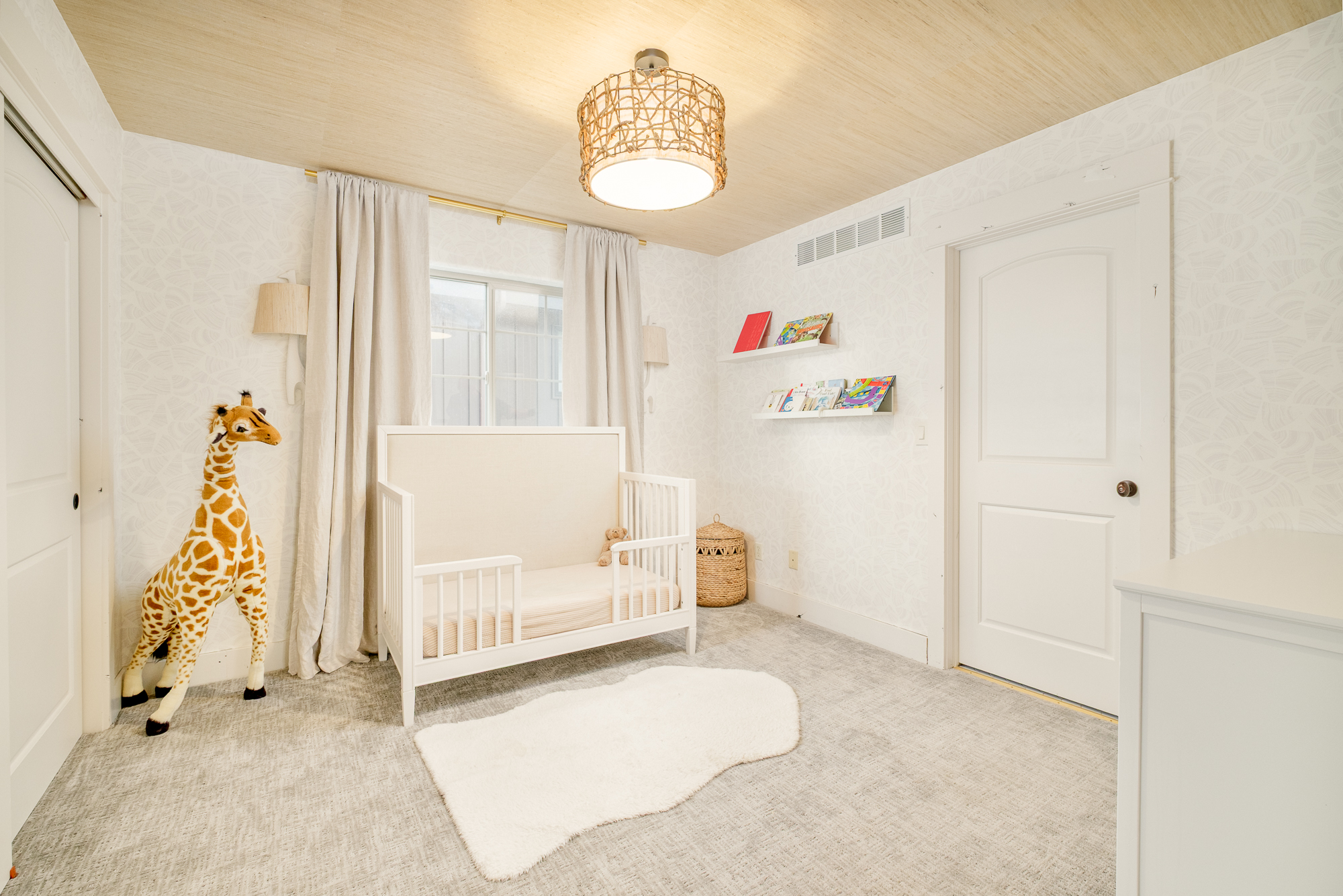  Beautifully Reimagined Residence In The Heart Of University Hills - 物件實景