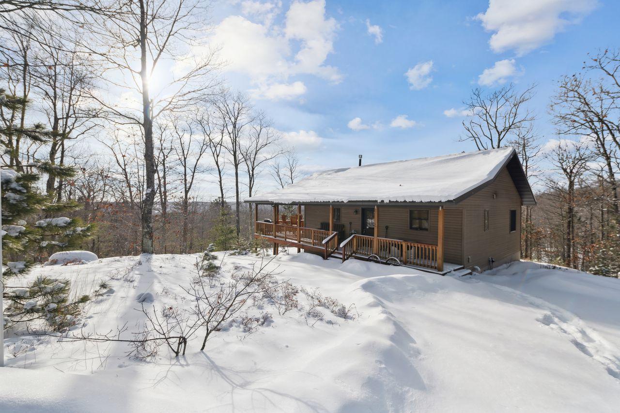 Washburn, Wisconsin, 54891, United States, 3 Bedrooms Bedrooms, ,1 BathroomBathrooms,Residential,For Sale,1687248