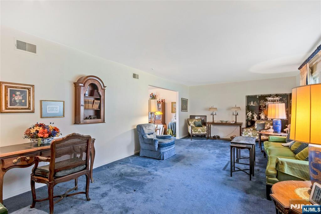 River Vale, New Jersey, 07675, United States, 4 Bedrooms Bedrooms, ,3 BathroomsBathrooms,Residential,For Sale,1987522