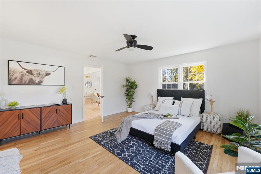 Twp of Washington, New Jersey, 07676, United States, 5 Bedrooms Bedrooms, ,3 BathroomsBathrooms,Residential,For Sale,1989508