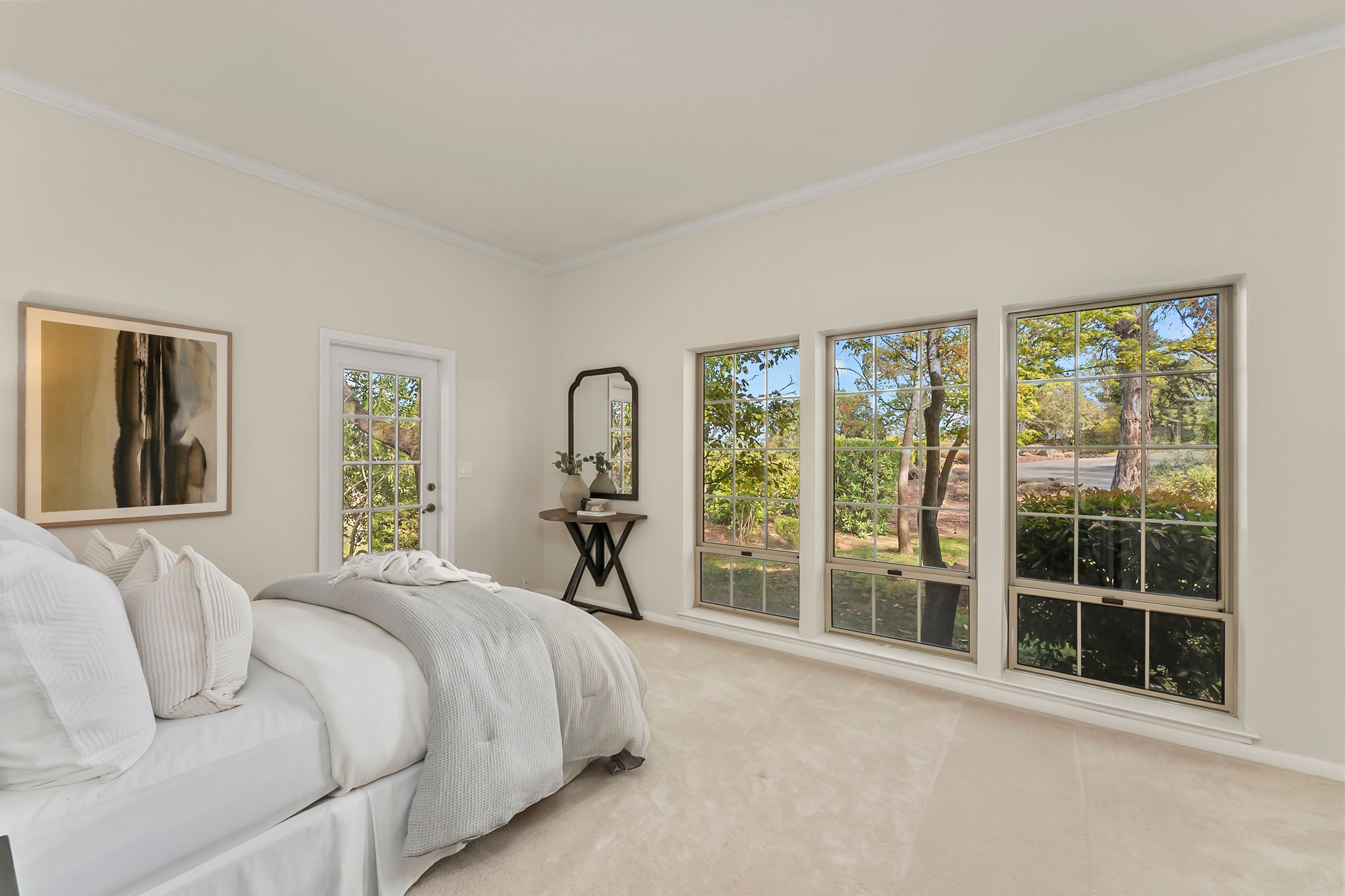  Sweeping Views. Gated Privacy. Minutes from Town - 物件實景
