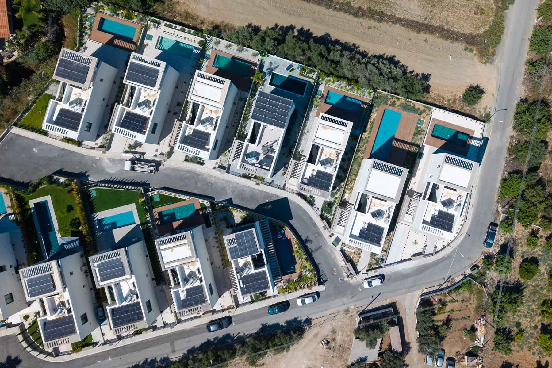  Three-Bedroom Villa with Rooftop Sea Views in a Gated Complex in Chlorakas - 物件實景