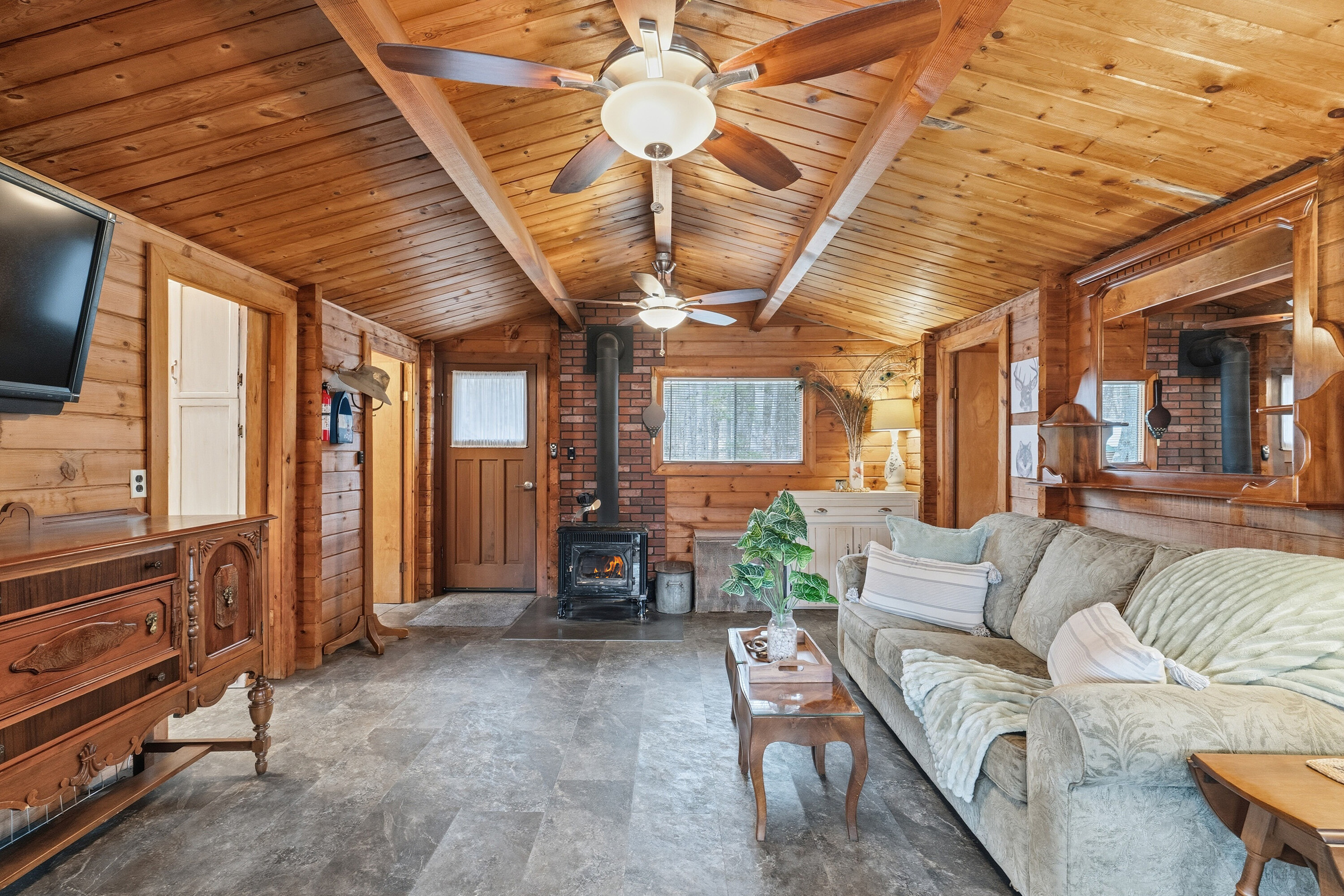  Muskoka River Cottage Charm - 物件實景