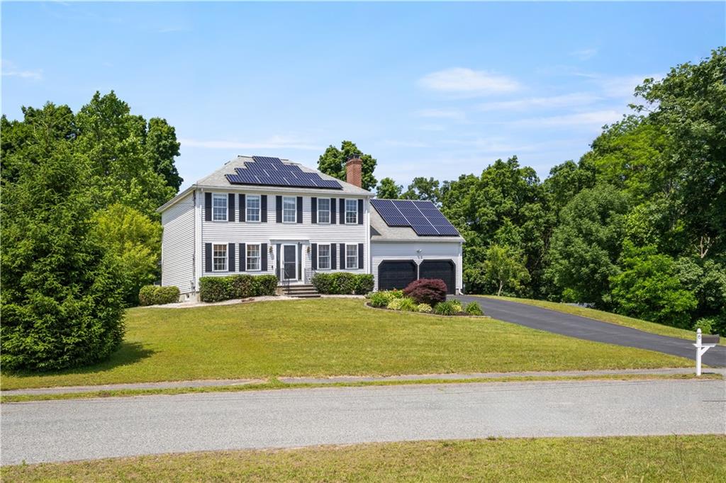 Bellingham, Massachusetts, 02019, United States, 3 Bedrooms Bedrooms, ,3 BathroomsBathrooms,Residential,For Sale,1916234