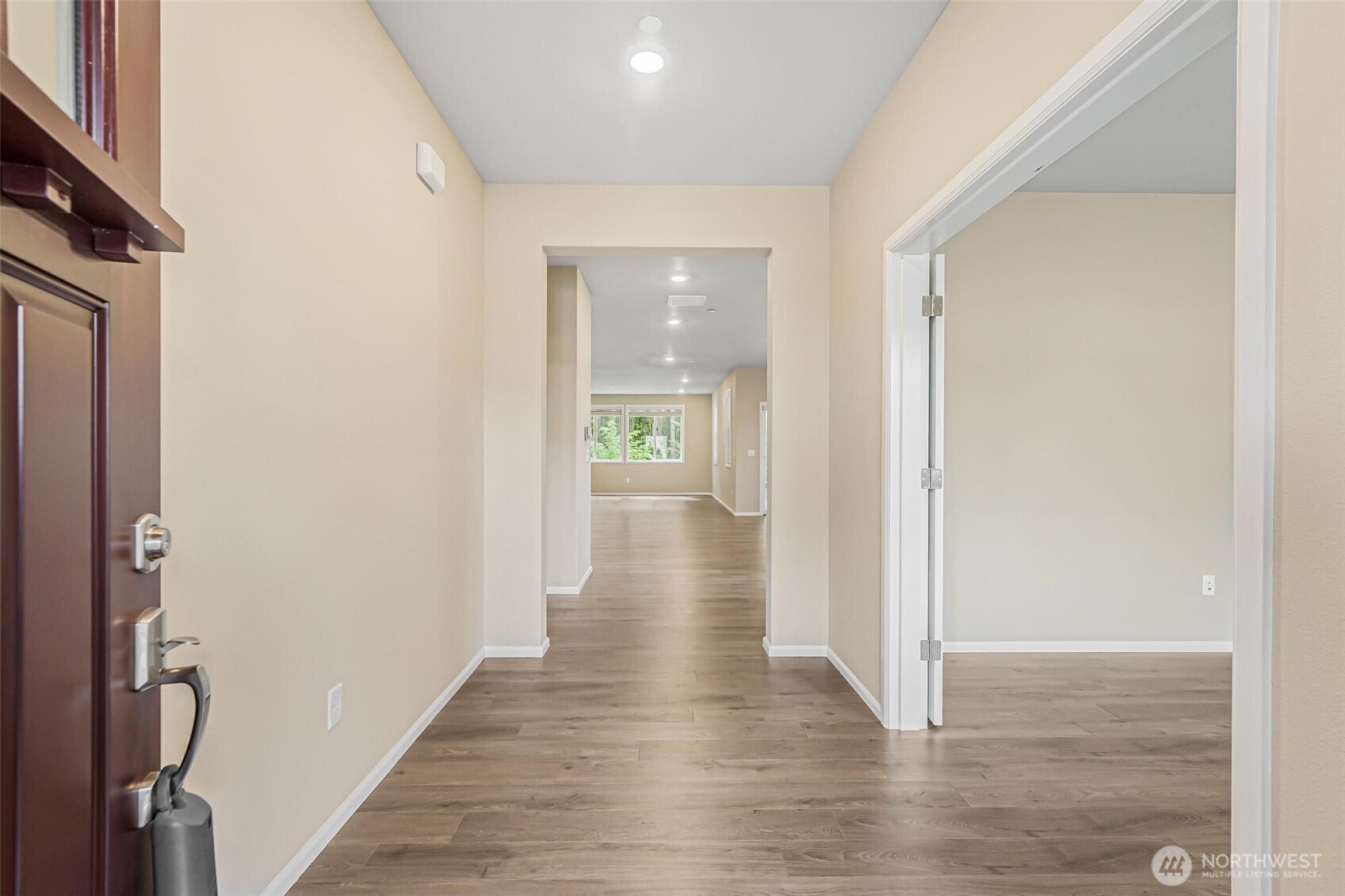 Maple Valley, Washington, 98010, United States, 5 Bedrooms Bedrooms, ,2 BathroomsBathrooms,Residential,For Sale,1917567