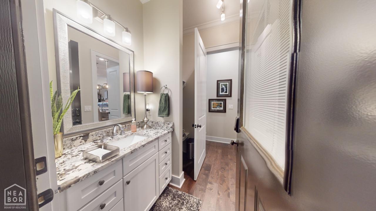 Jonesboro, Arkansas, 72405, United States, 5 Bedrooms Bedrooms, ,5 BathroomsBathrooms,Residential,For Sale,1983308