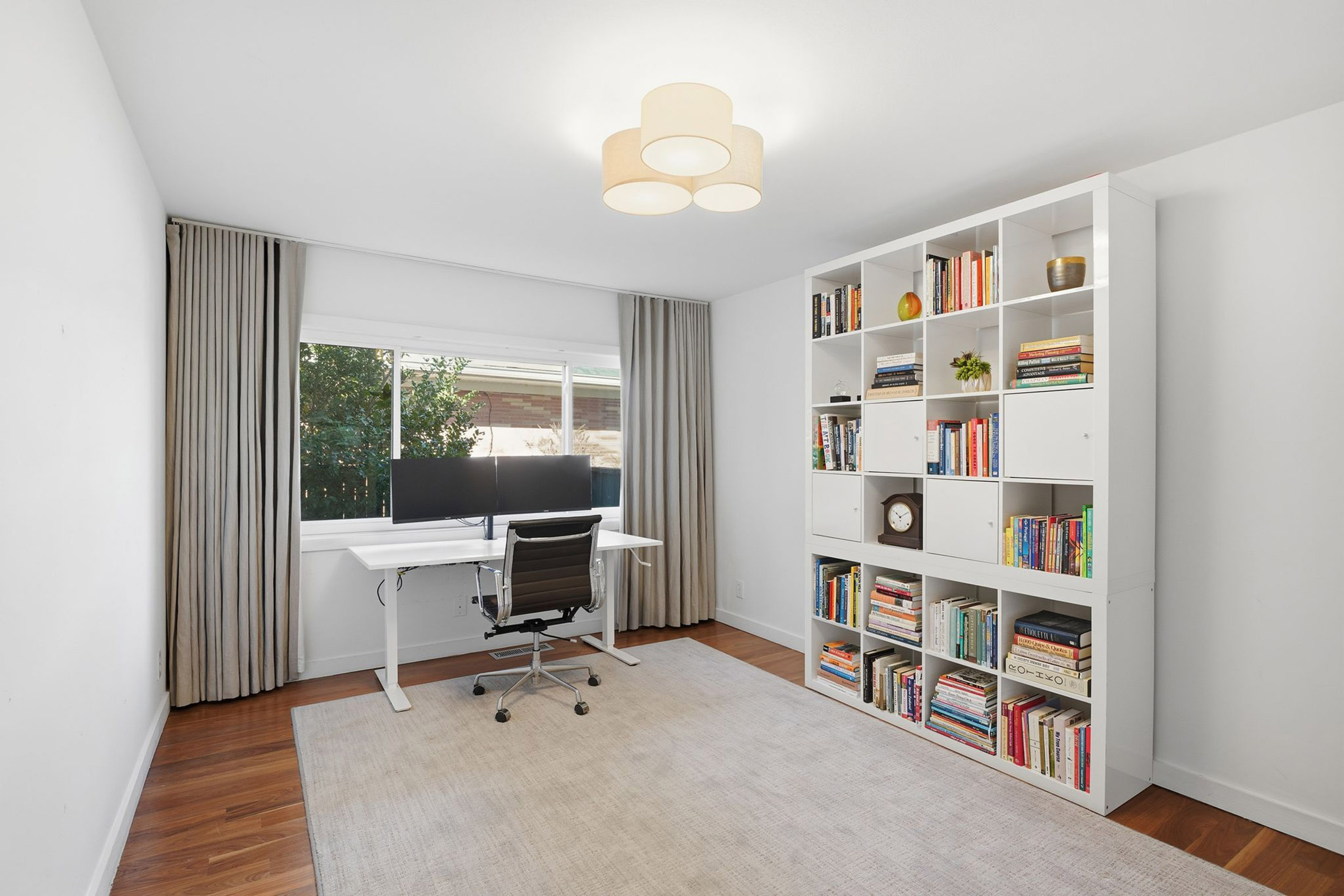  Magazine-worthy Mid-century Modern Retreat in the Heart of Morningside - 物件實景