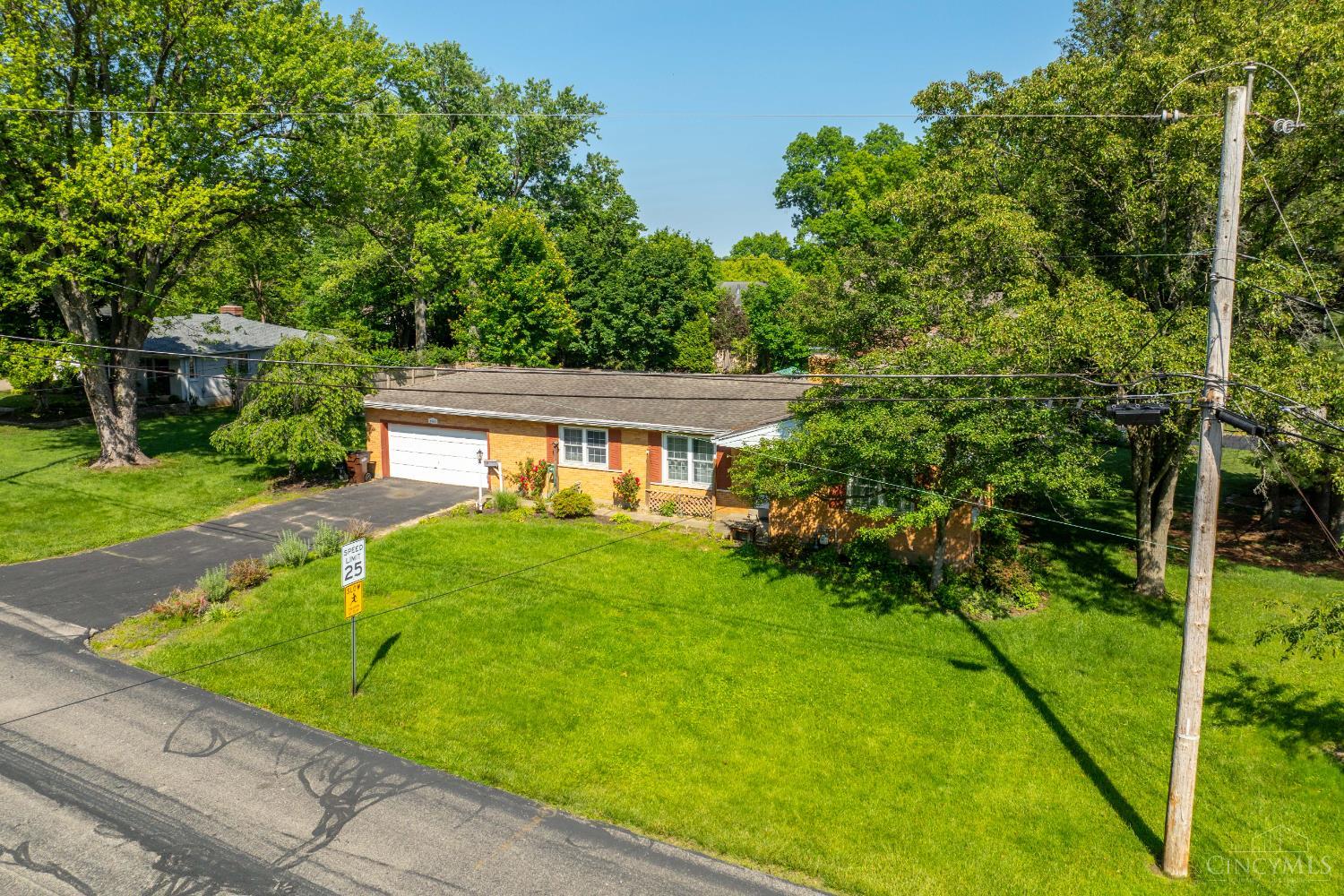 Montgomery, Ohio, 45242, United States, 4 Bedrooms Bedrooms, ,4 BathroomsBathrooms,Residential,For Sale,1847431