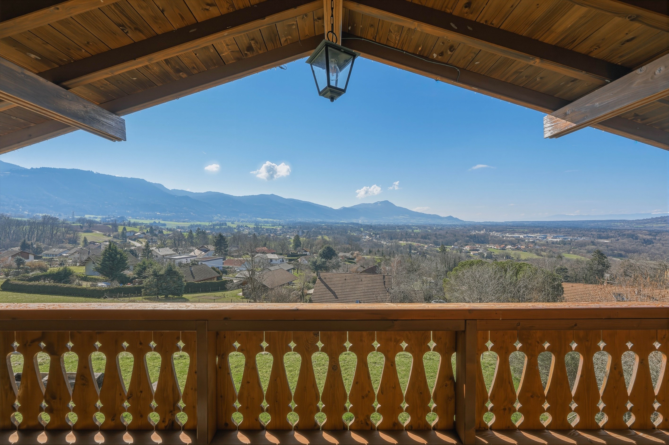  Authentic Chalet with Panoramic Views – 1.2 Hectare Estate - 物件實景