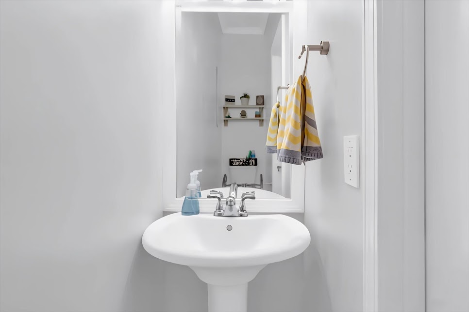 Carrollton, Georgia, 30116, United States, 4 Bedrooms Bedrooms, ,3 BathroomsBathrooms,Residential,For Sale,1981522