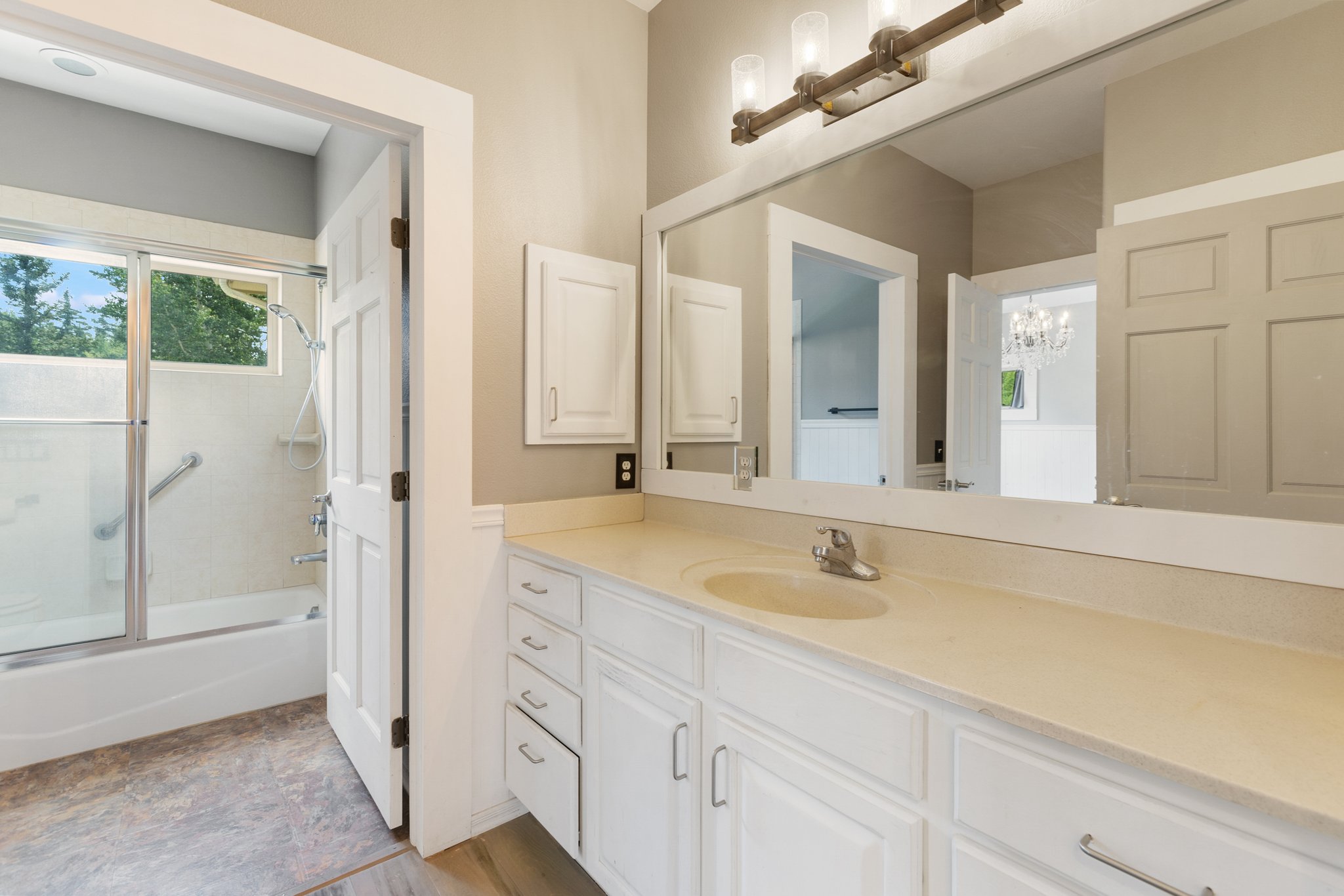 Divide, Colorado, 80814, United States, 3 Bedrooms Bedrooms, ,2 BathroomsBathrooms,Residential,For Sale,1918151