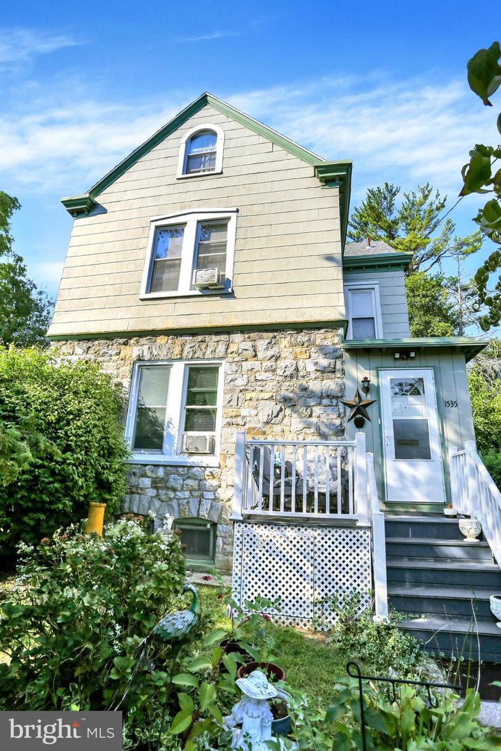 Haak St, Reading, PA 19602 #1
