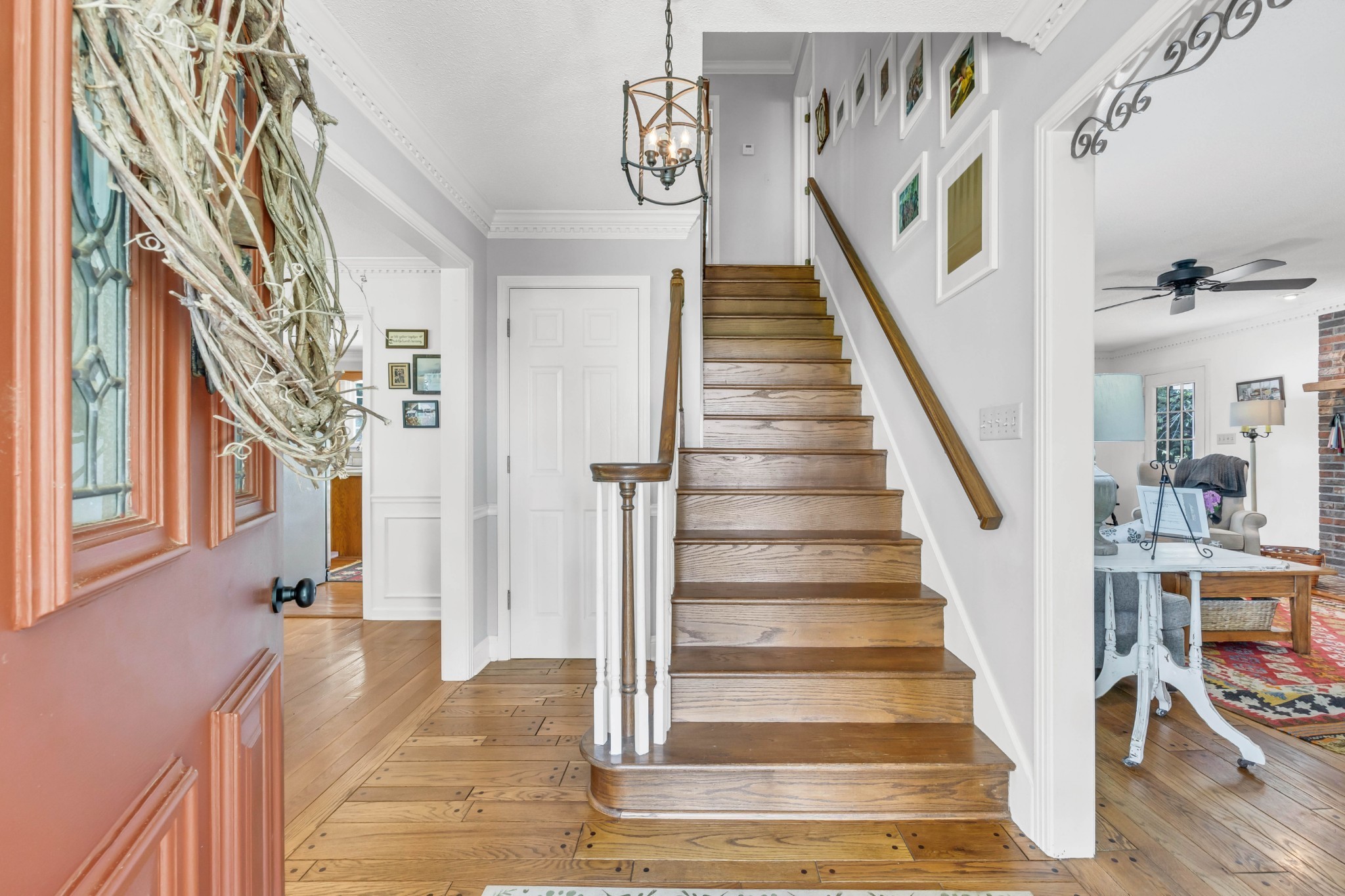 Clarksville, Tennessee, 37040, United States, 3 Bedrooms Bedrooms, ,4 BathroomsBathrooms,Residential,For Sale,2010439