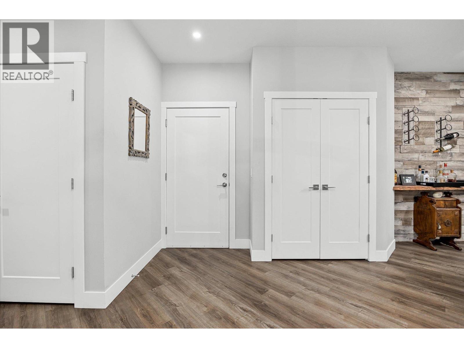 KELOWNA, British Columbia, V1W 5G9, CA, 2 Bedrooms Bedrooms, ,2 BathroomsBathrooms,Residential,For Sale,1961738