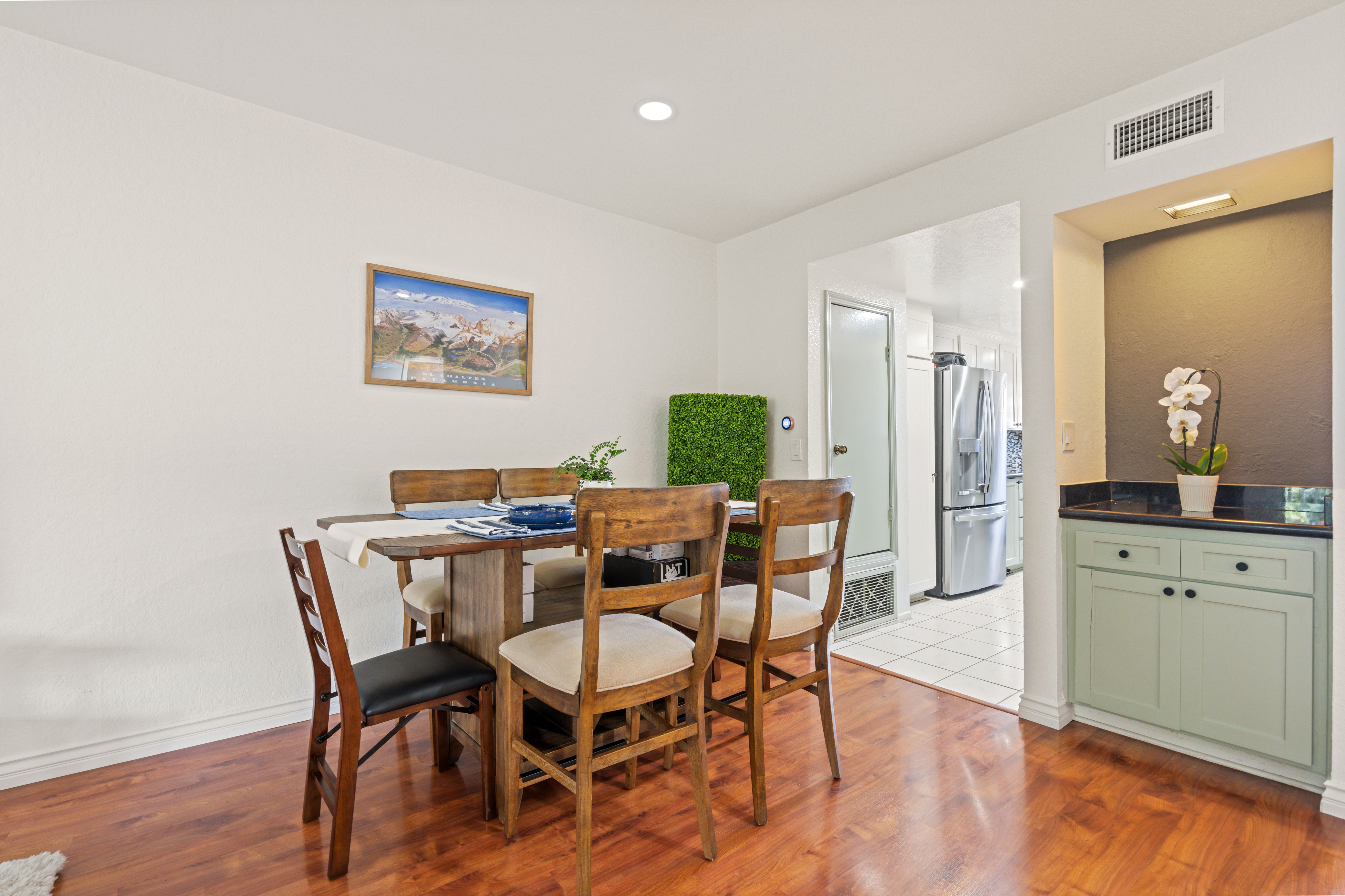  2001 E. 21st Street Unit 327, Signal Hill, CA 90755 - 物件實景