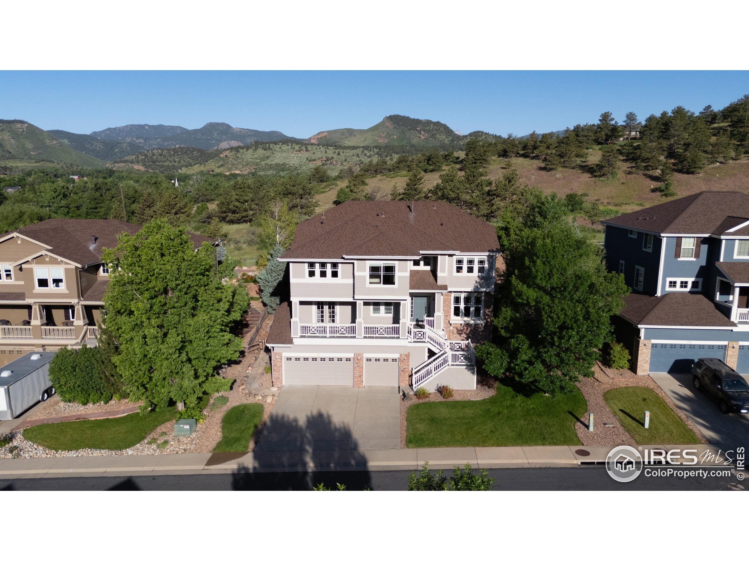 Lyons, Colorado, 80540, United States, 4 Bedrooms Bedrooms, ,3 BathroomsBathrooms,Residential,For Sale,1865994