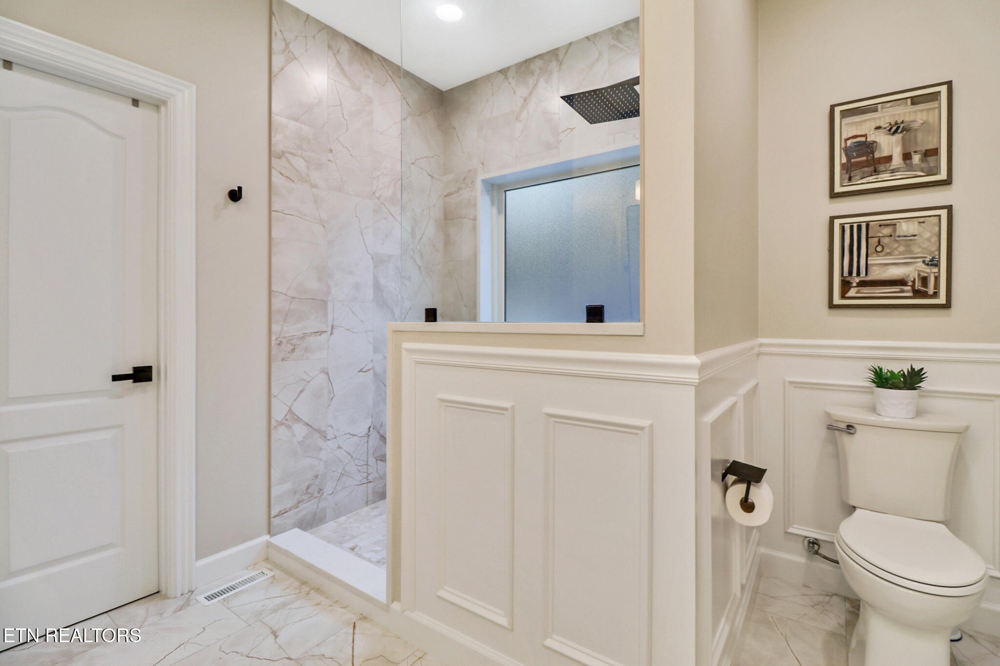 Crossville, Tennessee, 38555, United States, 3 Bedrooms Bedrooms, ,2 BathroomsBathrooms,Residential,For Sale,2008163