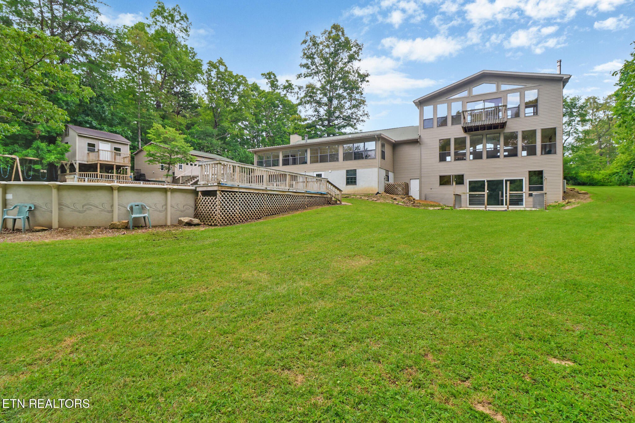 Crossville, Tennessee, 38571, United States, 3 Bedrooms Bedrooms, ,4 BathroomsBathrooms,Residential,For Sale,1979710