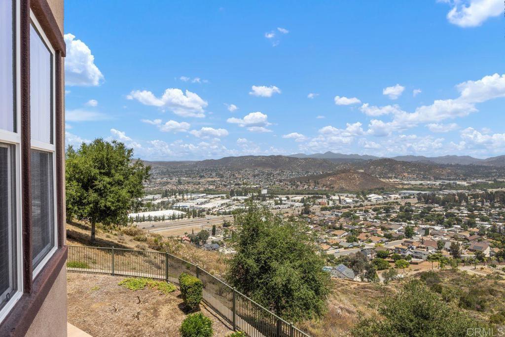 Santee, California, 92071, United States, 3 Bedrooms Bedrooms, ,4 BathroomsBathrooms,Residential,For Sale,1907721