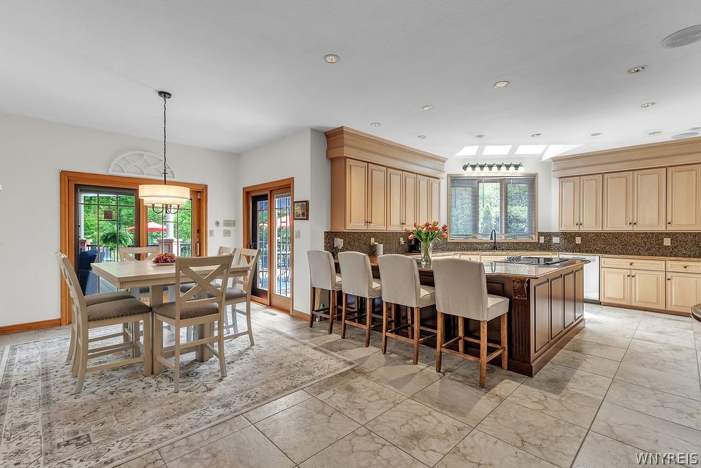 Grand Island, New York, 14072, United States, 4 Bedrooms Bedrooms, ,4 BathroomsBathrooms,Residential,For Sale,2048068