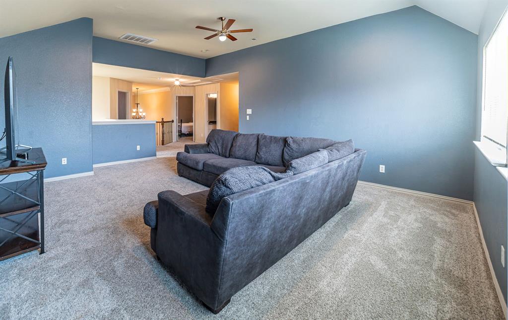 Grand Prairie, Texas, 75054, United States, 4 Bedrooms Bedrooms, ,3 BathroomsBathrooms,Residential,For Sale,1978921