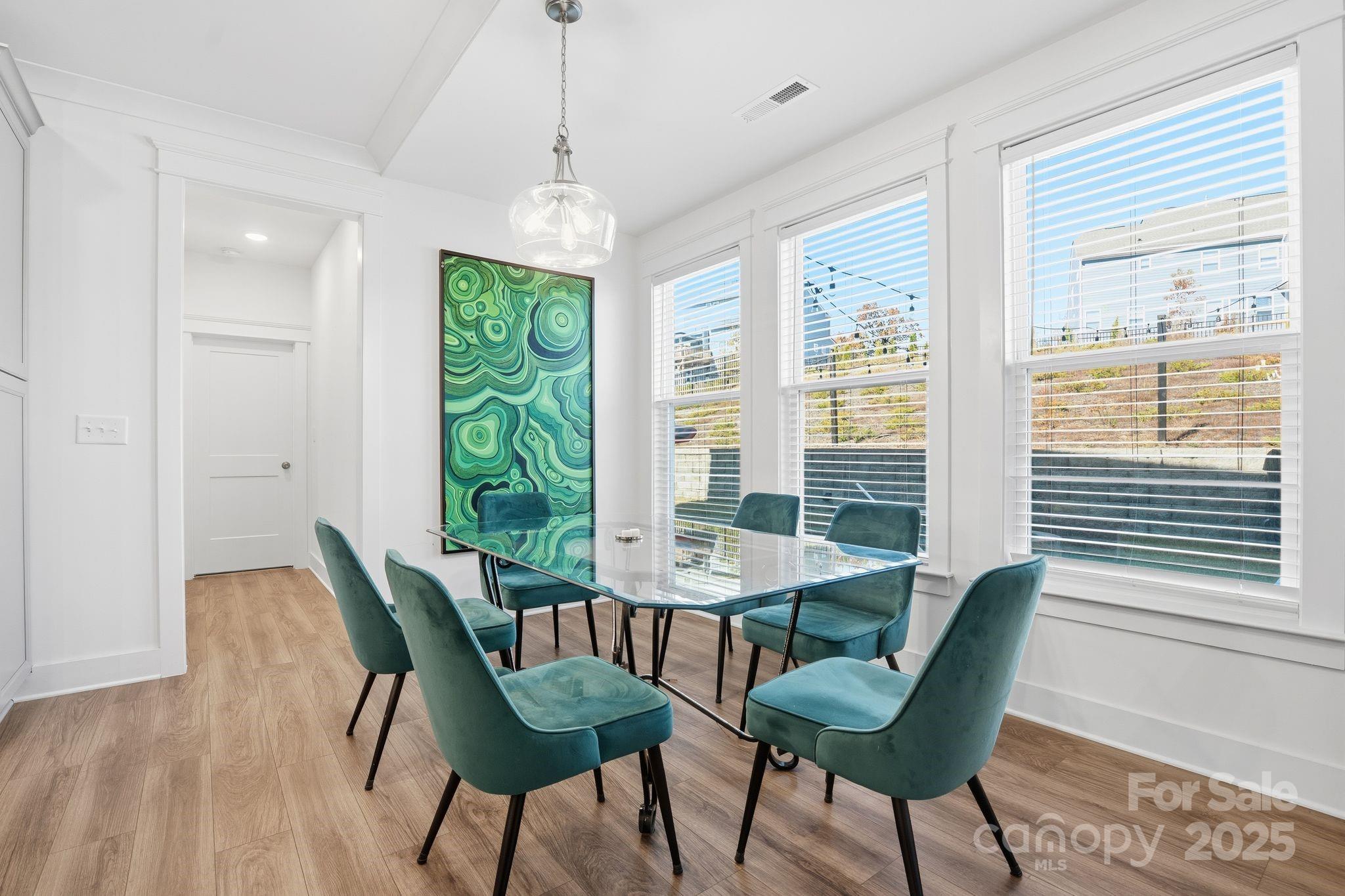 Huntersville, North Carolina, 28078, United States, 6 Bedrooms Bedrooms, ,5 BathroomsBathrooms,Residential,For Sale,1988370