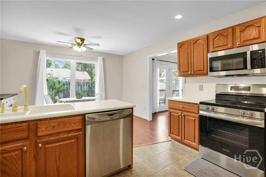 Savannah, Georgia, 31410, United States, 3 Bedrooms Bedrooms, ,2 BathroomsBathrooms,Residential,For Sale,1921952