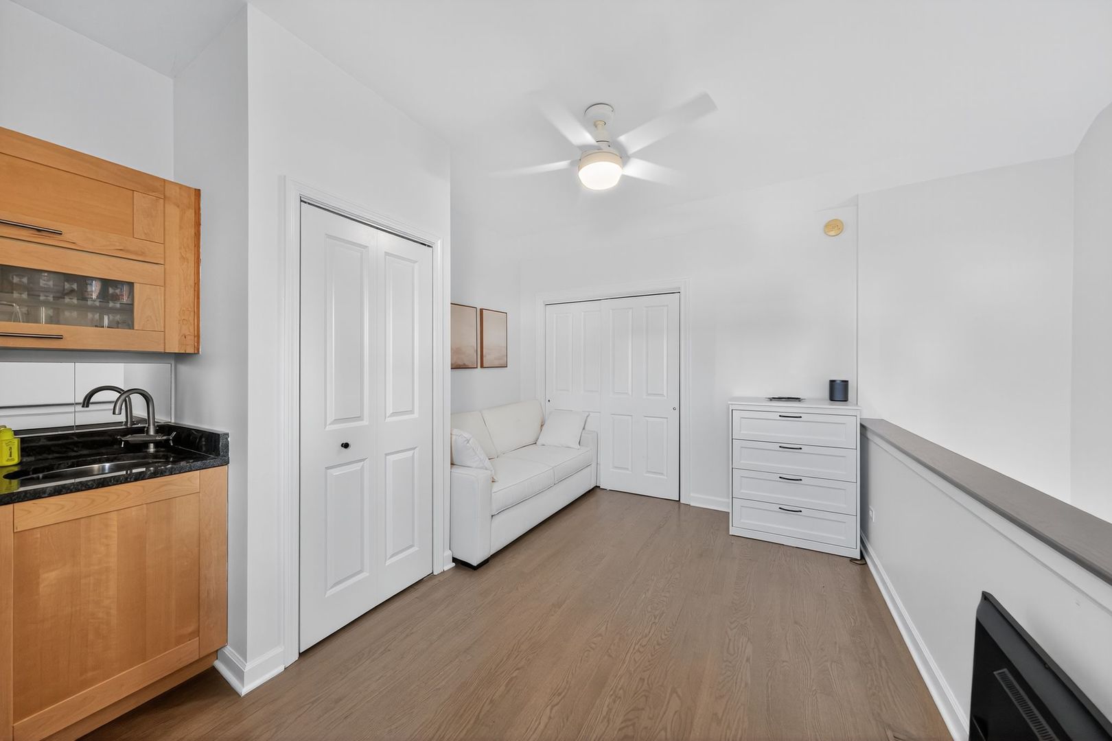 Chicago, Illinois, 60616, United States, 3 Bedrooms Bedrooms, ,3 BathroomsBathrooms,Residential,For Sale,1986457