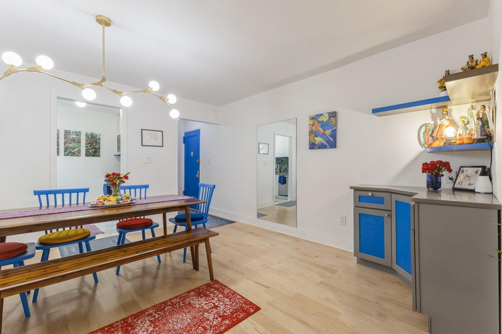 Forest Hills, New York, 11375, United States, 2 Bedrooms Bedrooms, ,2 BathroomsBathrooms,Residential,For Sale,1905946