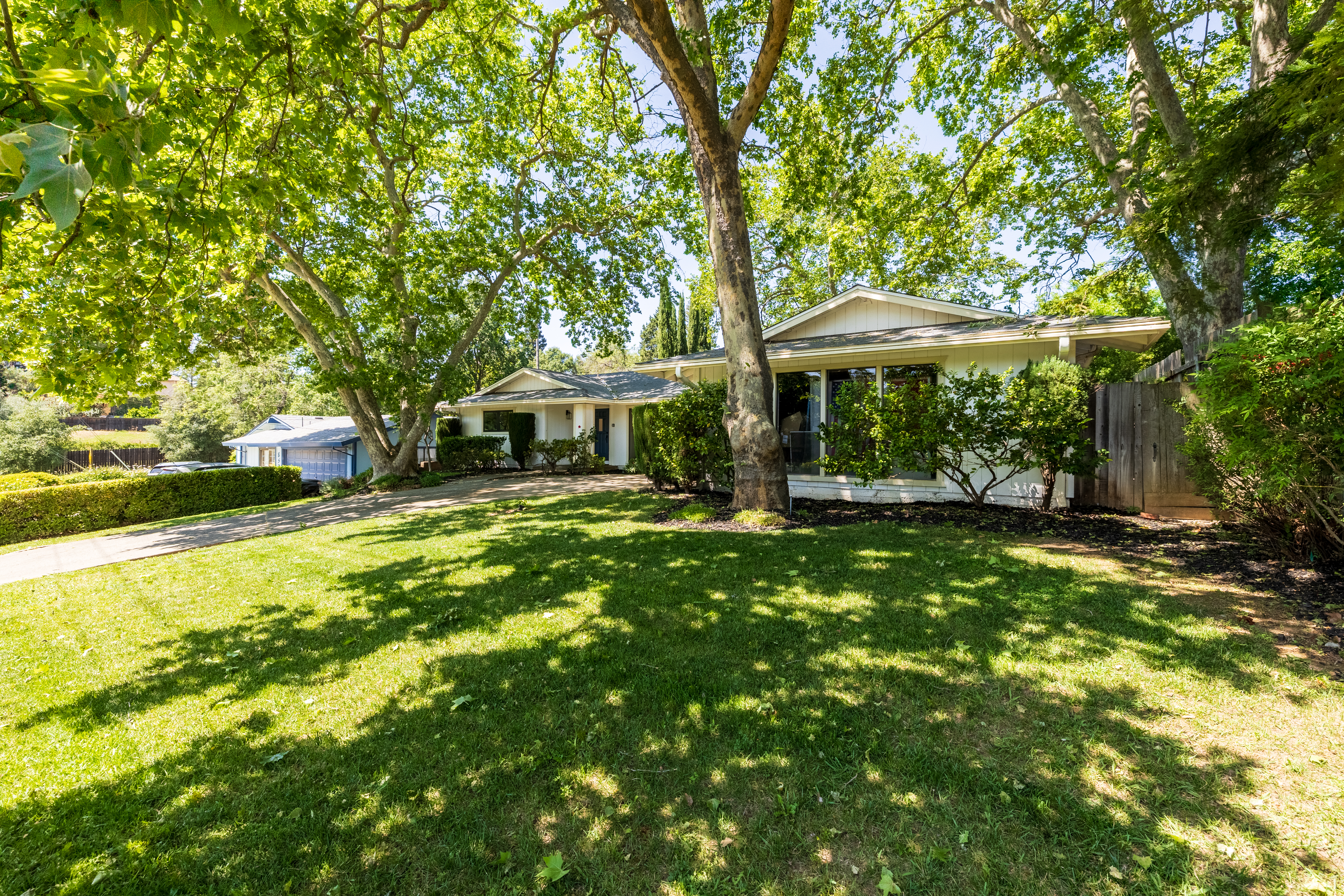  8535 Winding Way, Fair Oaks, CA 95628 - 物件實景