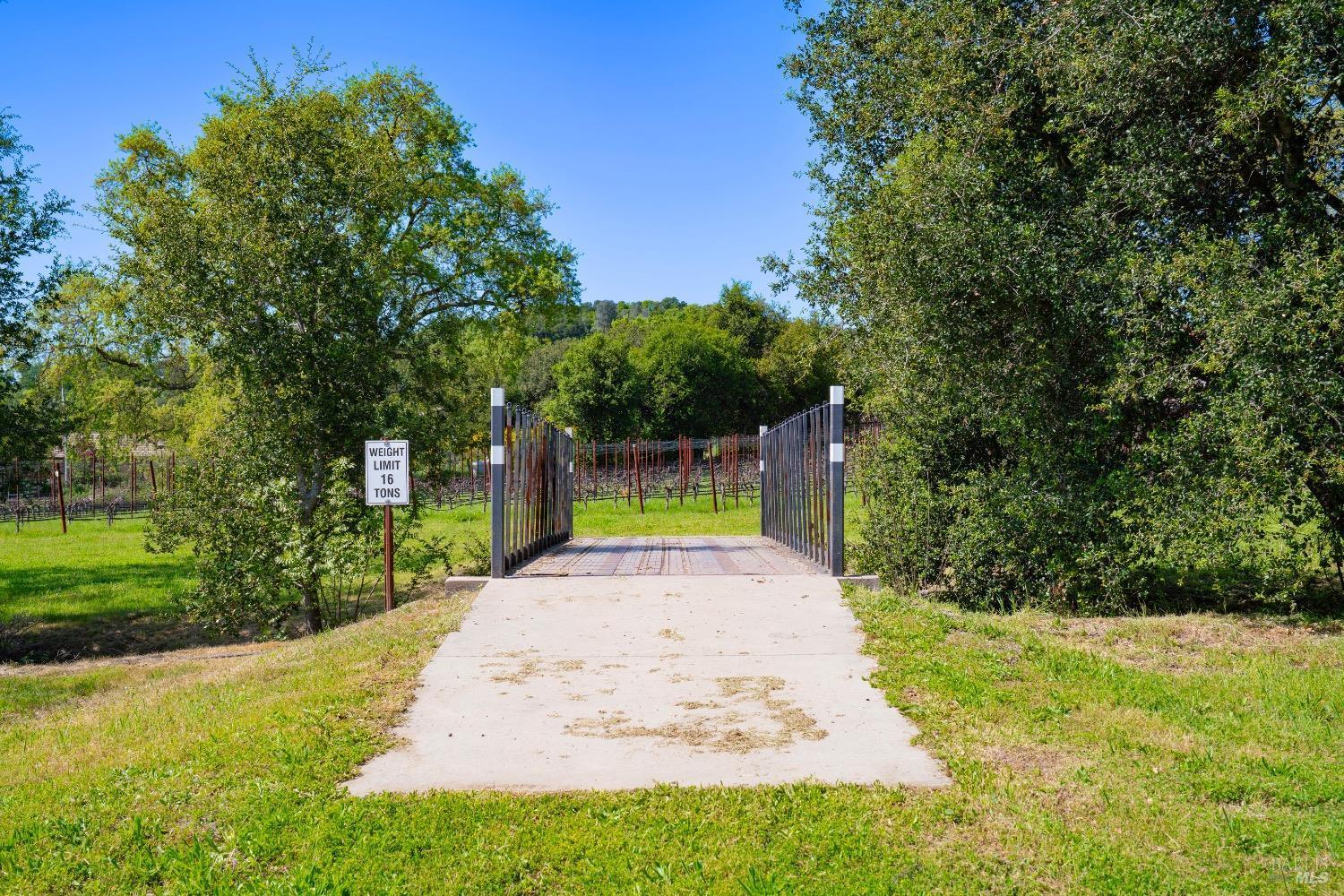 Napa, California, 94558, United States, 4 Bedrooms Bedrooms, ,2 BathroomsBathrooms,Residential,For Sale,1793717