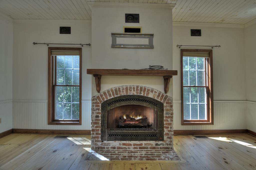 Blue Ridge, Georgia, 30513, United States, 3 Bedrooms Bedrooms, ,4 BathroomsBathrooms,Residential,For Sale,1858948