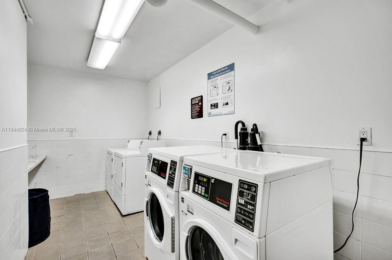 Miami Beach, Florida, 33140, United States, 2 Bedrooms Bedrooms, ,2 BathroomsBathrooms,Residential,For Sale,1907314