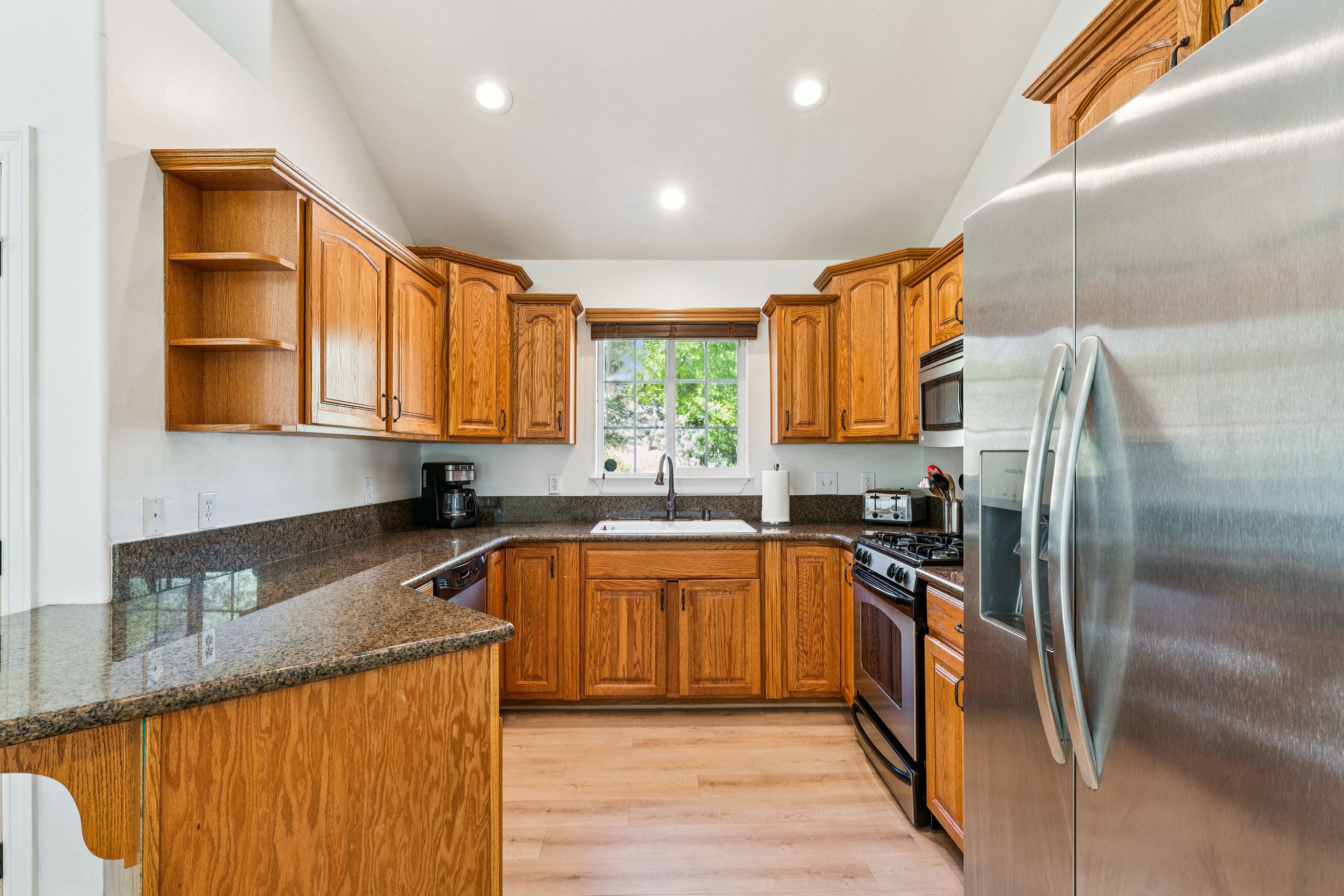  26510 Placer Lane, Lake Arrowhead, CA 92352 - 物件實景