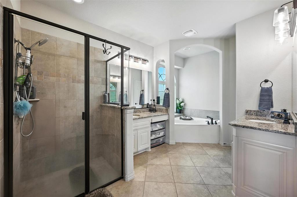 Fort Worth, Texas, 76179, United States, 6 Bedrooms Bedrooms, ,4 BathroomsBathrooms,Residential,For Sale,1906801