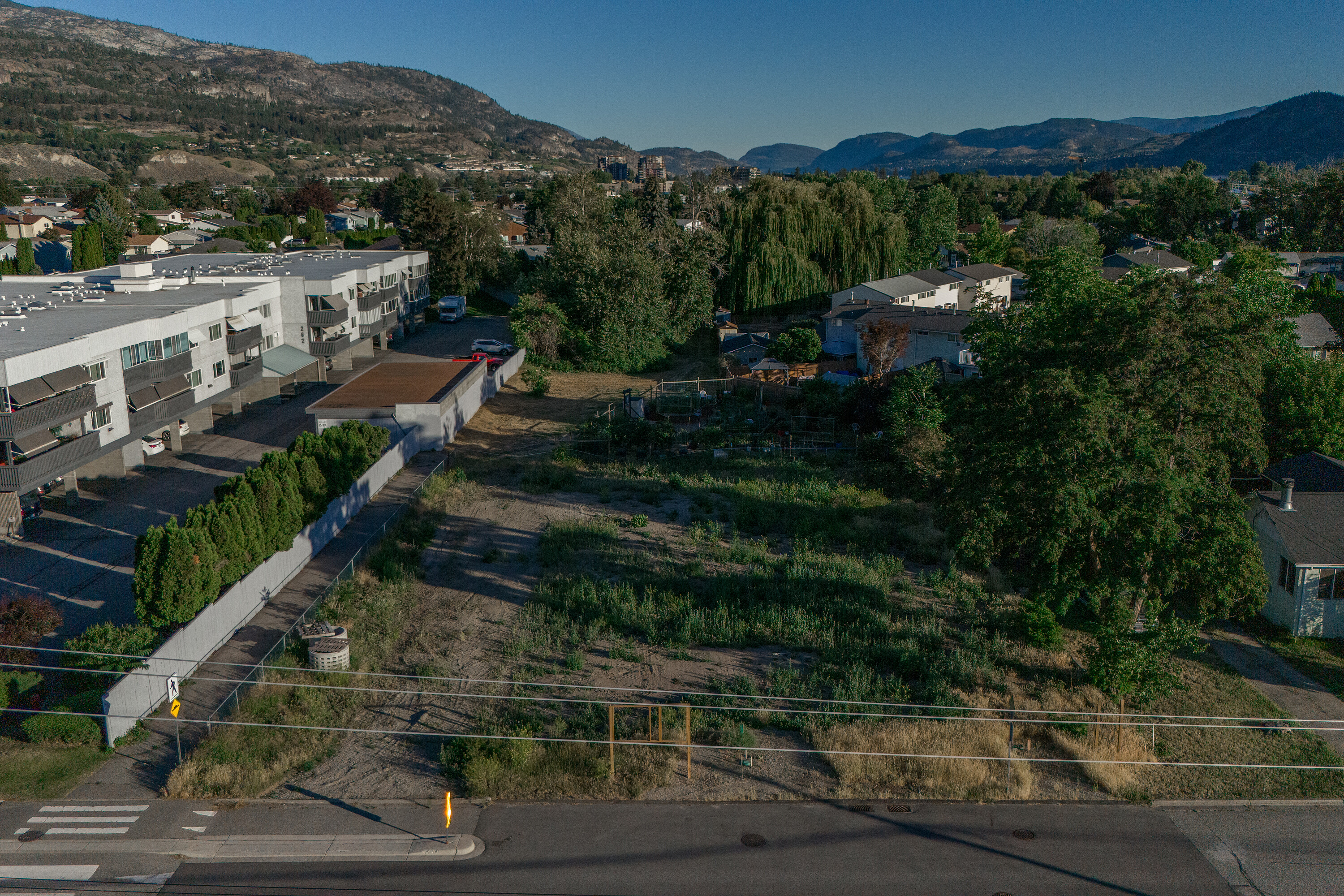  Development Lot Foreclosure - 物件實景