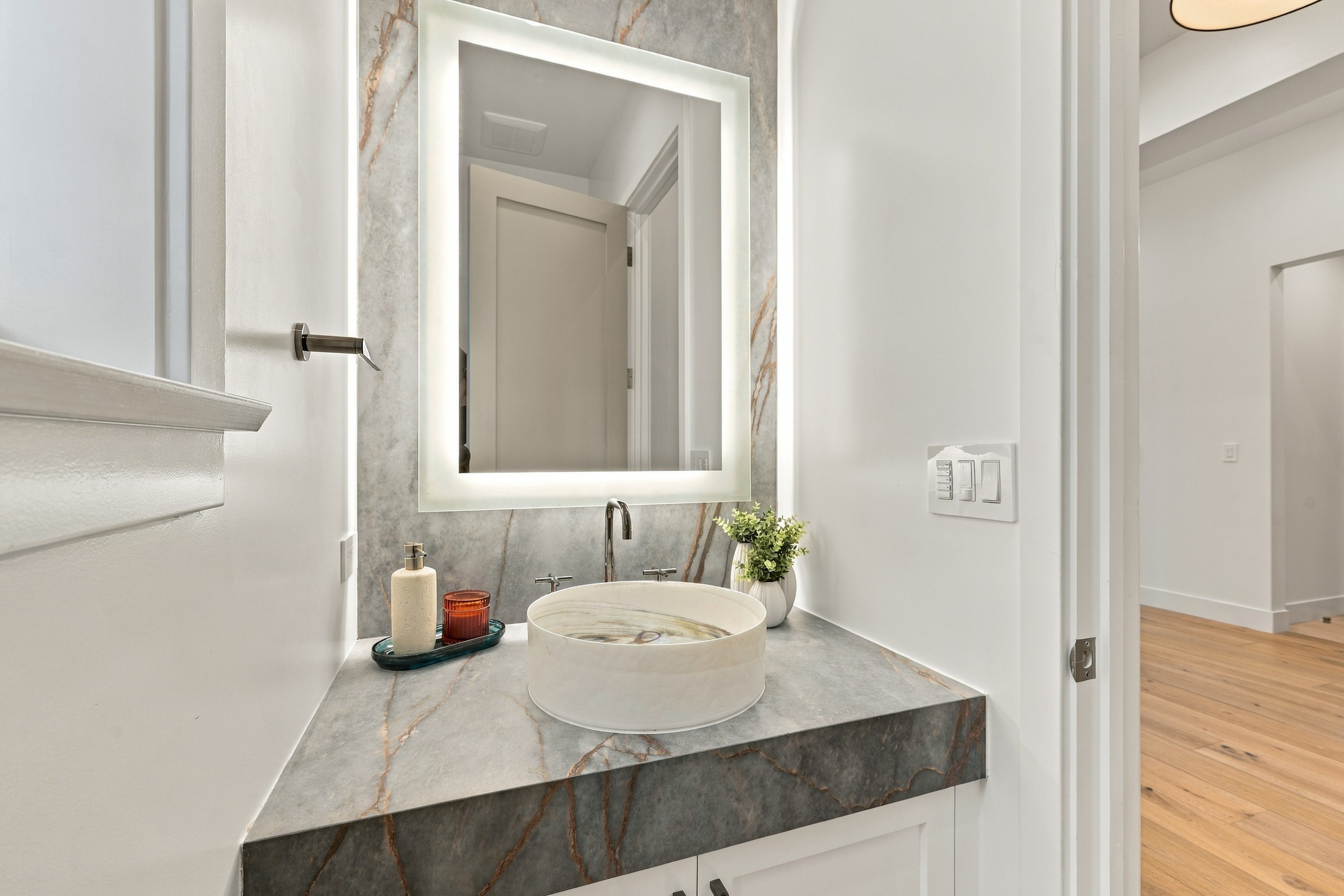  1808 Laurel Avenue, Manhattan Beach, CA 90266 - 物件實景