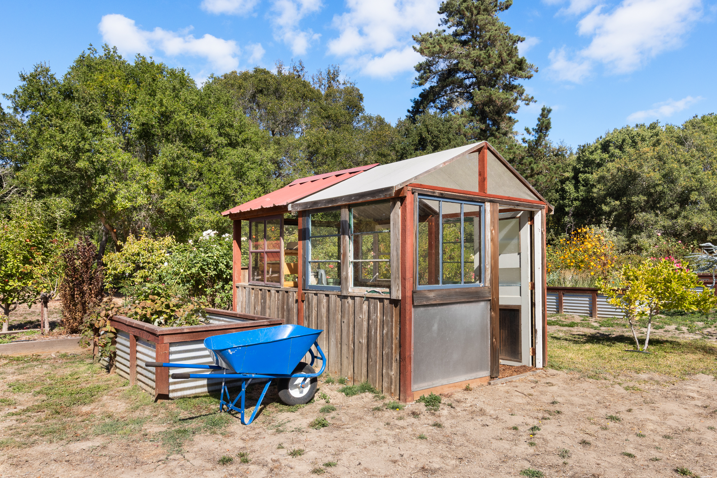  Country Charm, Creative Spaces and an Acre of Possibilities in Sebastopol - 物件實景