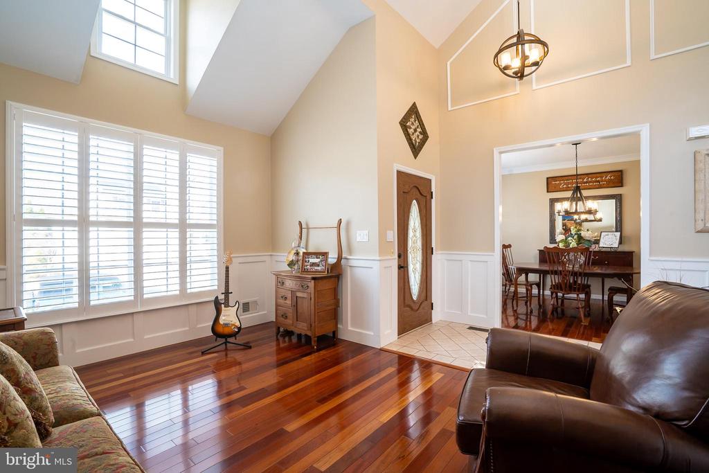 Monmouth Junction, New Jersey, 08852, United States, 4 Bedrooms Bedrooms, ,3 BathroomsBathrooms,Residential,For Sale,1869569