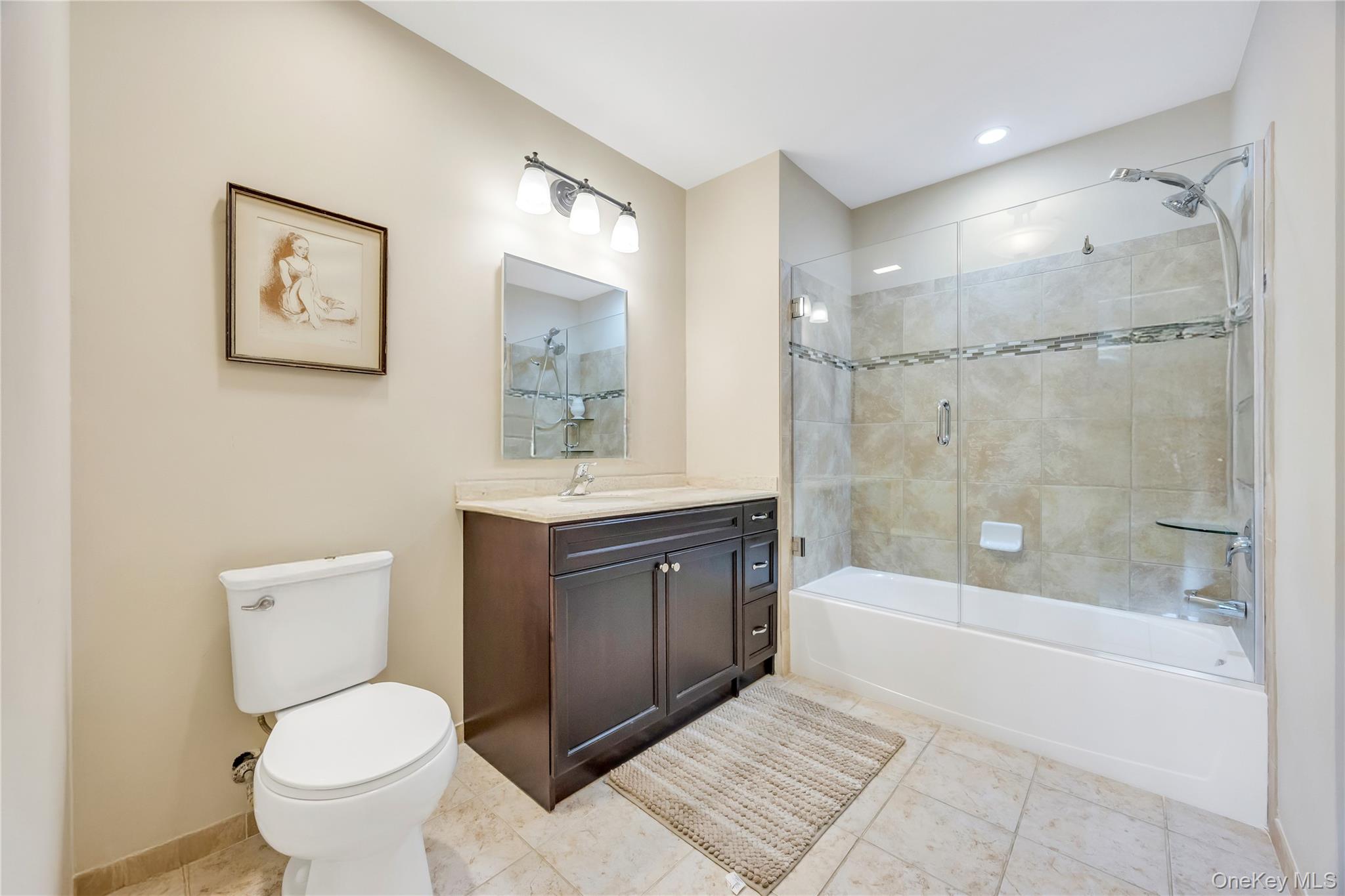 Central Islip, New York, 11722, United States, 2 Bedrooms Bedrooms, ,2 BathroomsBathrooms,Residential,For Sale,1991453