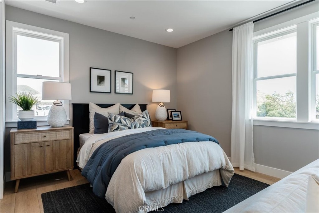 San Luis Obispo, California, 93401, United States, 5 Bedrooms Bedrooms, ,6 BathroomsBathrooms,Residential,For Sale,2001522