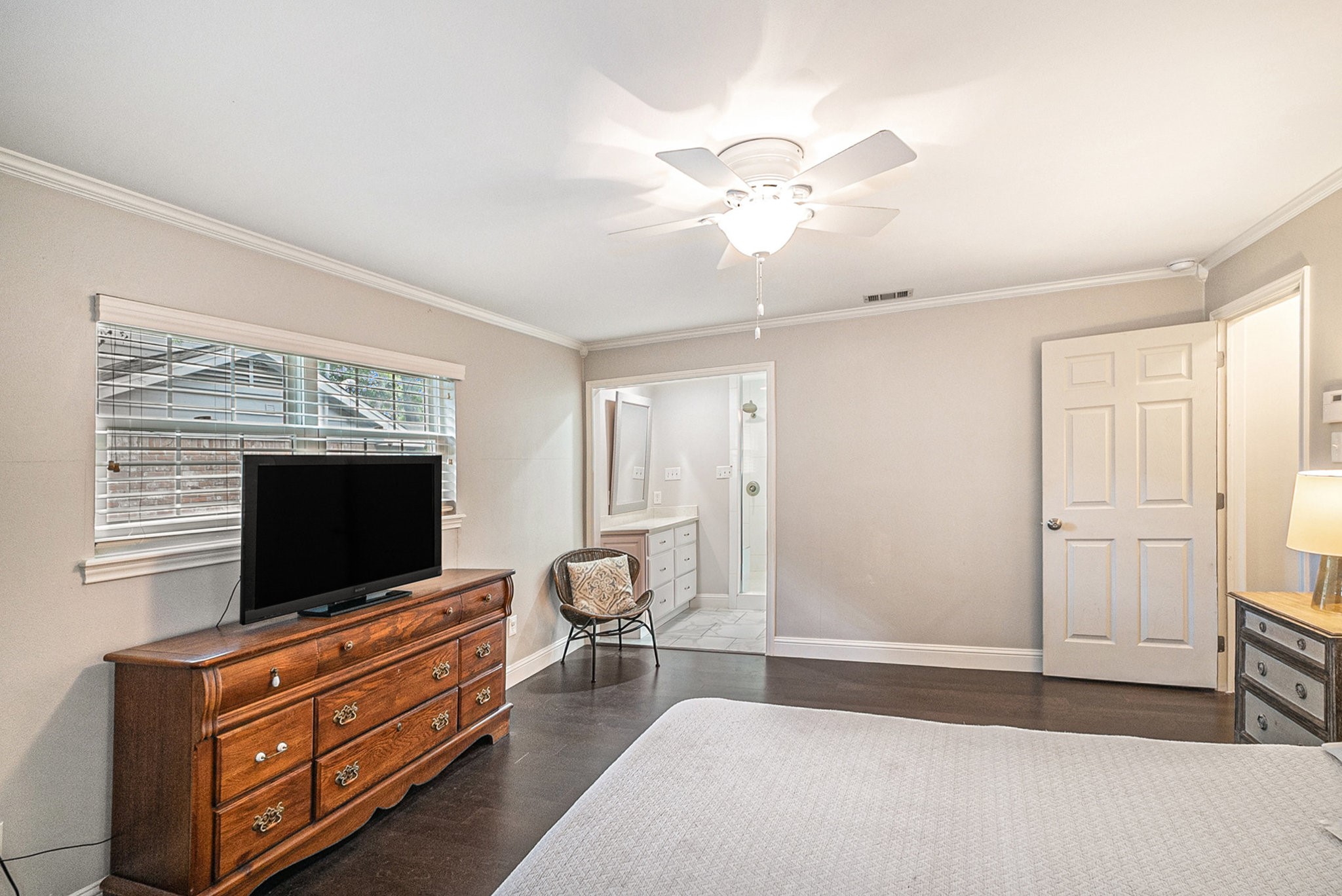 Houston, Texas, 77079, United States, 5 Bedrooms Bedrooms, ,3 BathroomsBathrooms,Residential,For Sale,1968834