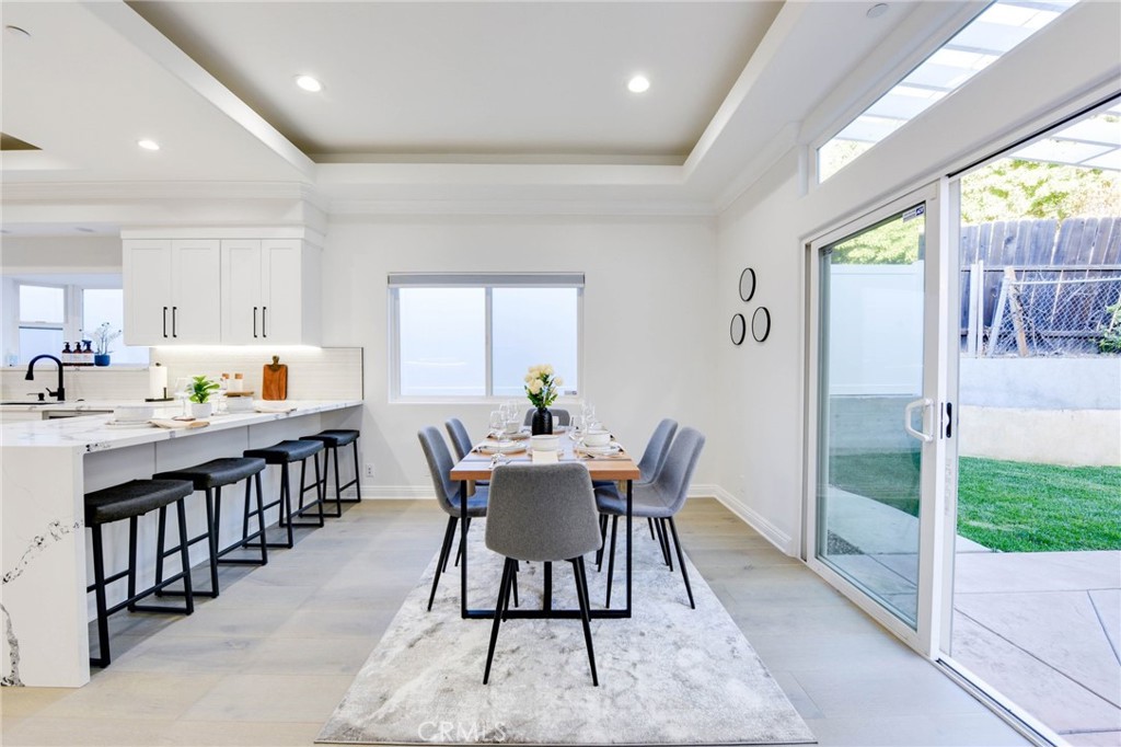 Woodland Hills, California, 91364, United States, 4 Bedrooms Bedrooms, ,3 BathroomsBathrooms,Residential,For Sale,1982021